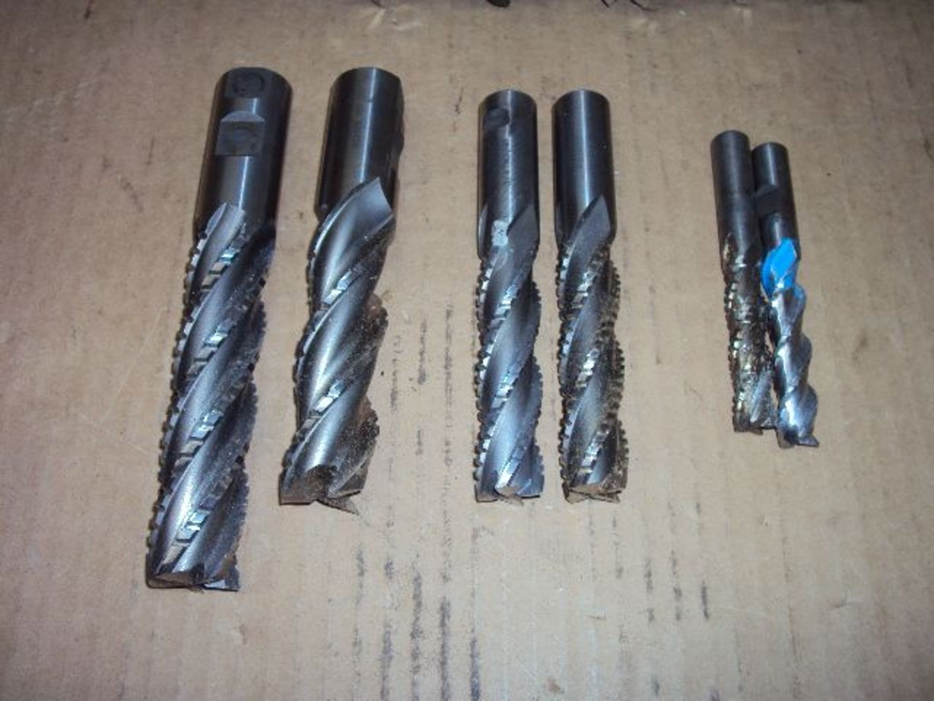 (16) Assorted HSS Roughing End Mills (3) 2”, (7) 1-1/2”, (2) 1”, (2) 3/4”, (2) 1/2” - Image 4 of 7