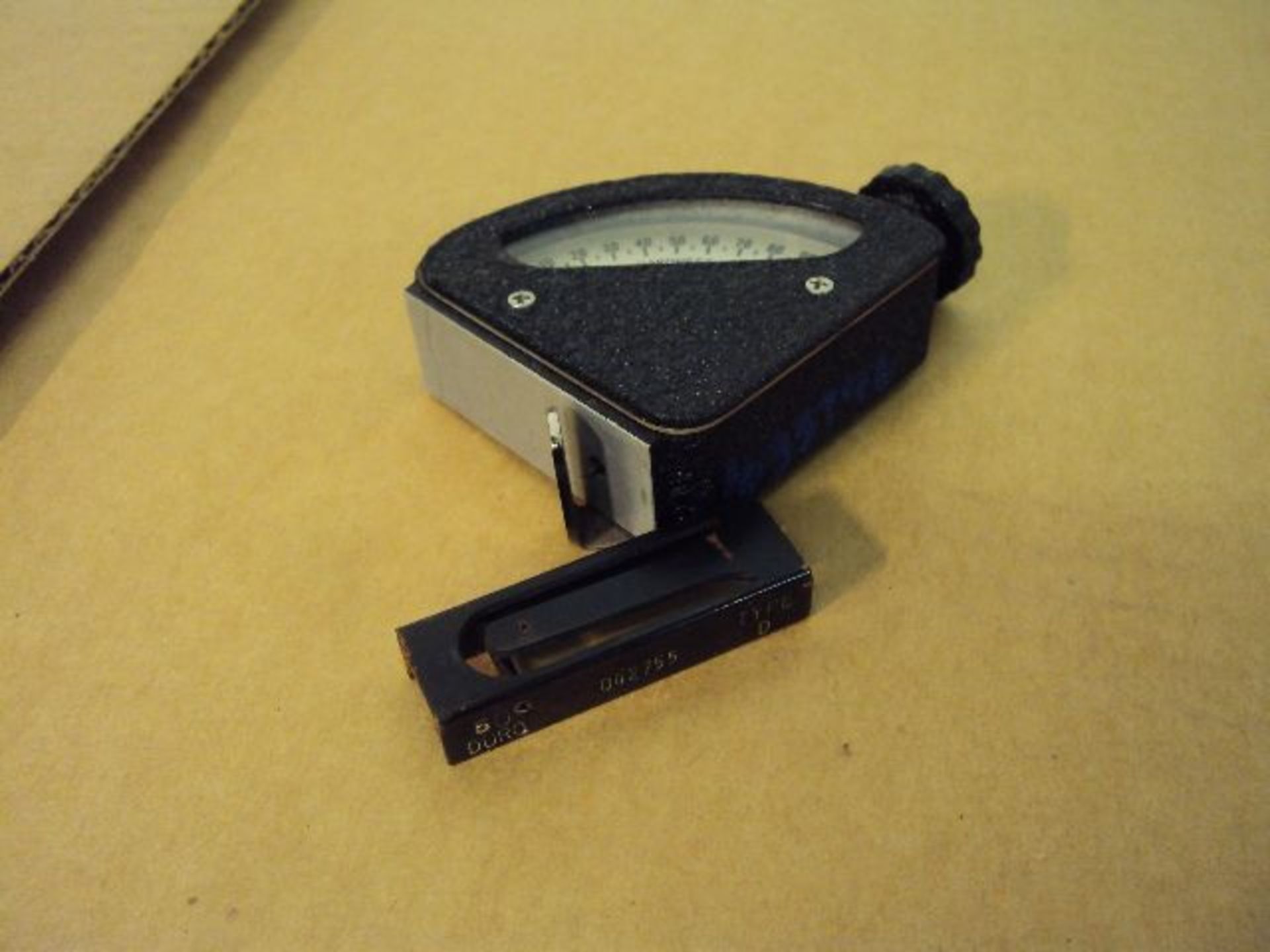 Shore Instrument Type D Durometer Hardness Tester with Test Standard in Leather Case - Image 4 of 5