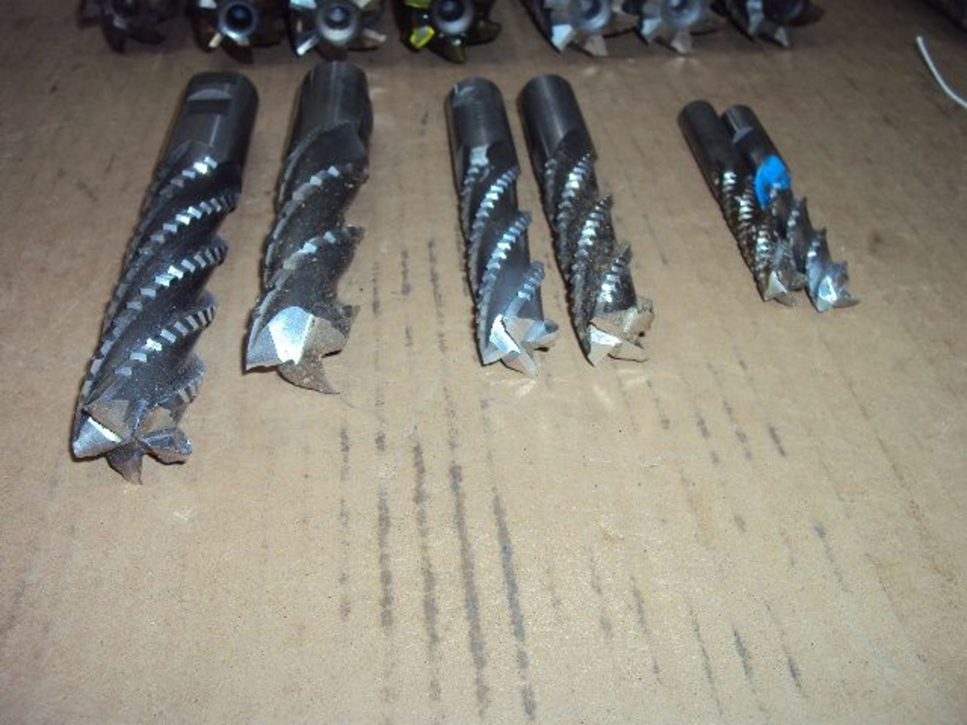 (16) Assorted HSS Roughing End Mills (3) 2”, (7) 1-1/2”, (2) 1”, (2) 3/4”, (2) 1/2” - Image 5 of 7