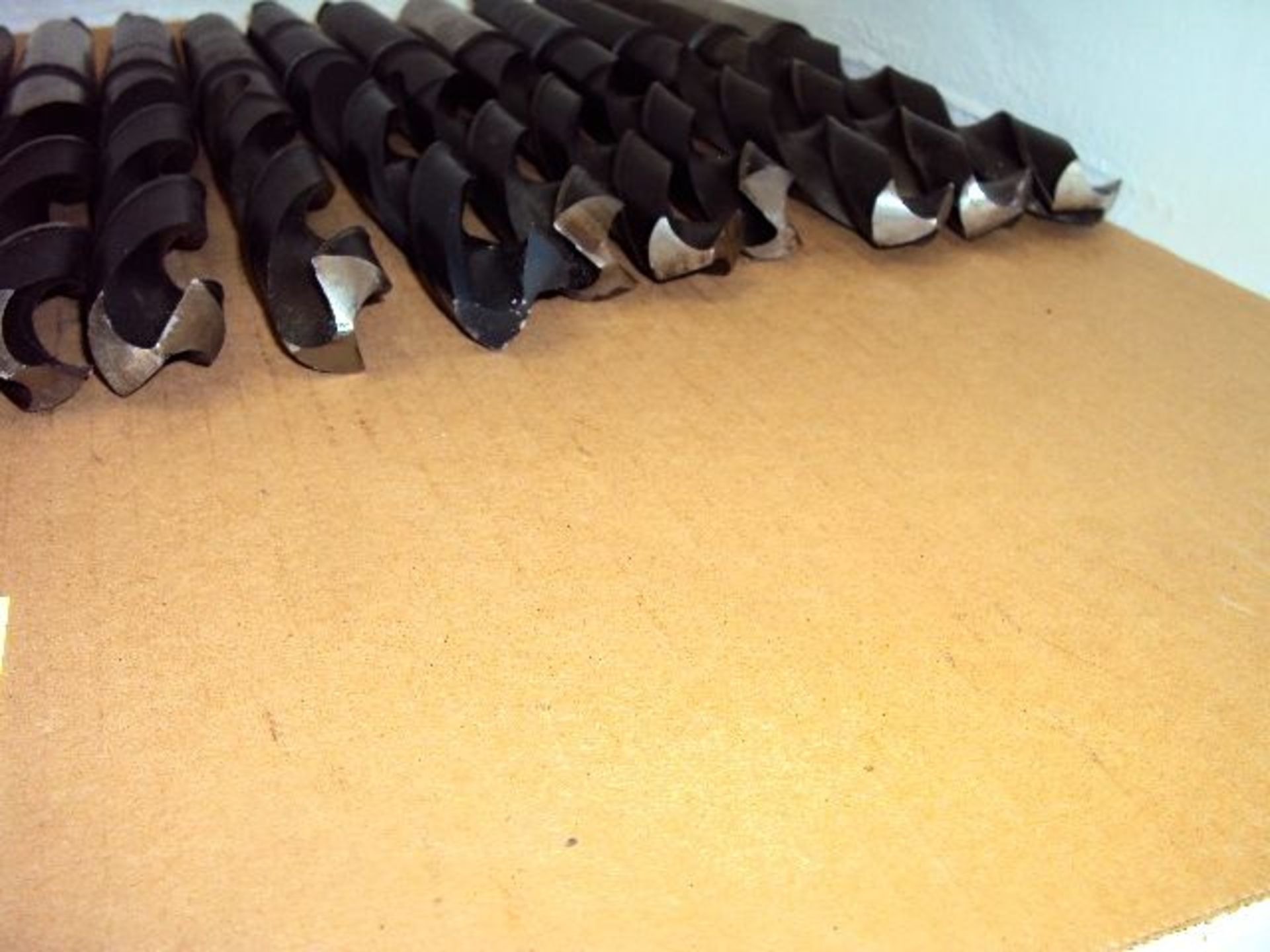 (28) MT4 Taper Shank HSS Drills 1-1/16” to 1-1/2” by 64ths - No Repeats - missing 1-17/64 - Image 5 of 5