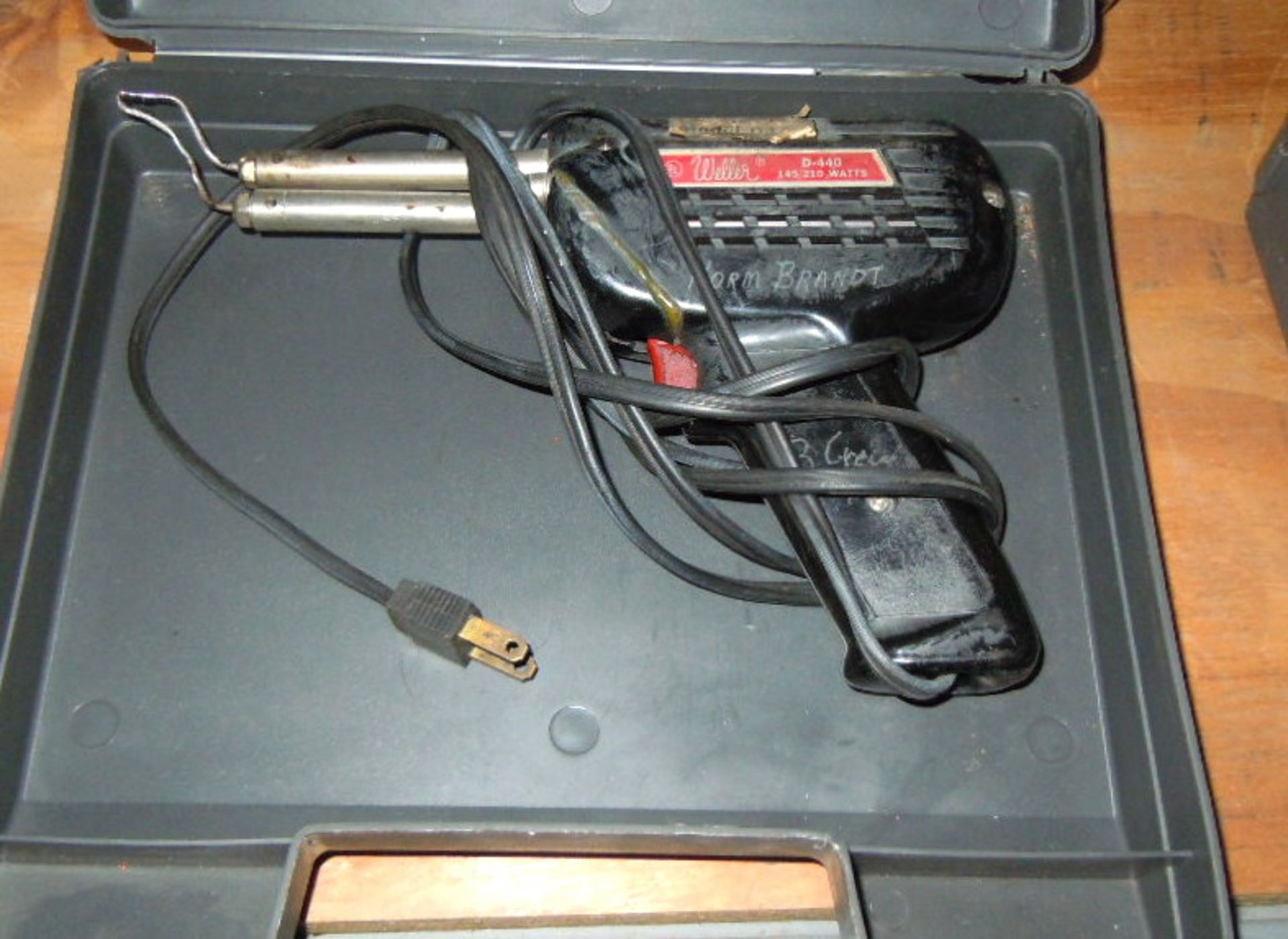 Weller D440 Soldering Gun in case