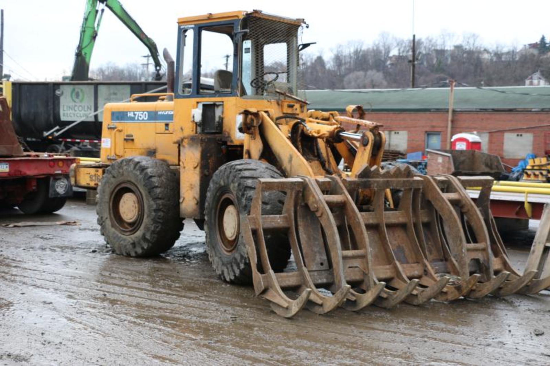 Hyundai HL750 Wheel Articulated Loader, S/N L30411361, Equipped with Cummins Diesel, 4405 Metered