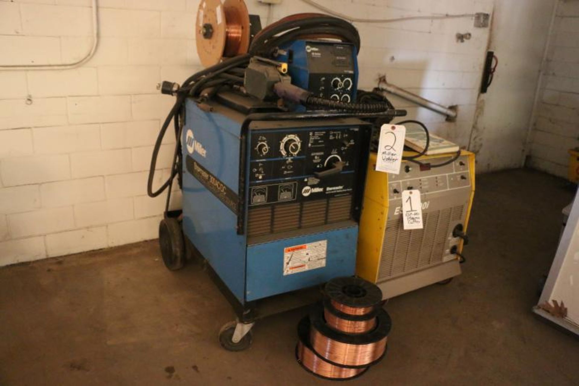 Miller Shop Master CC/CV-AC-DC Welder, S/N KJ266944 with Leads and Miller 60 Series Wire Feeder, - Image 2 of 3