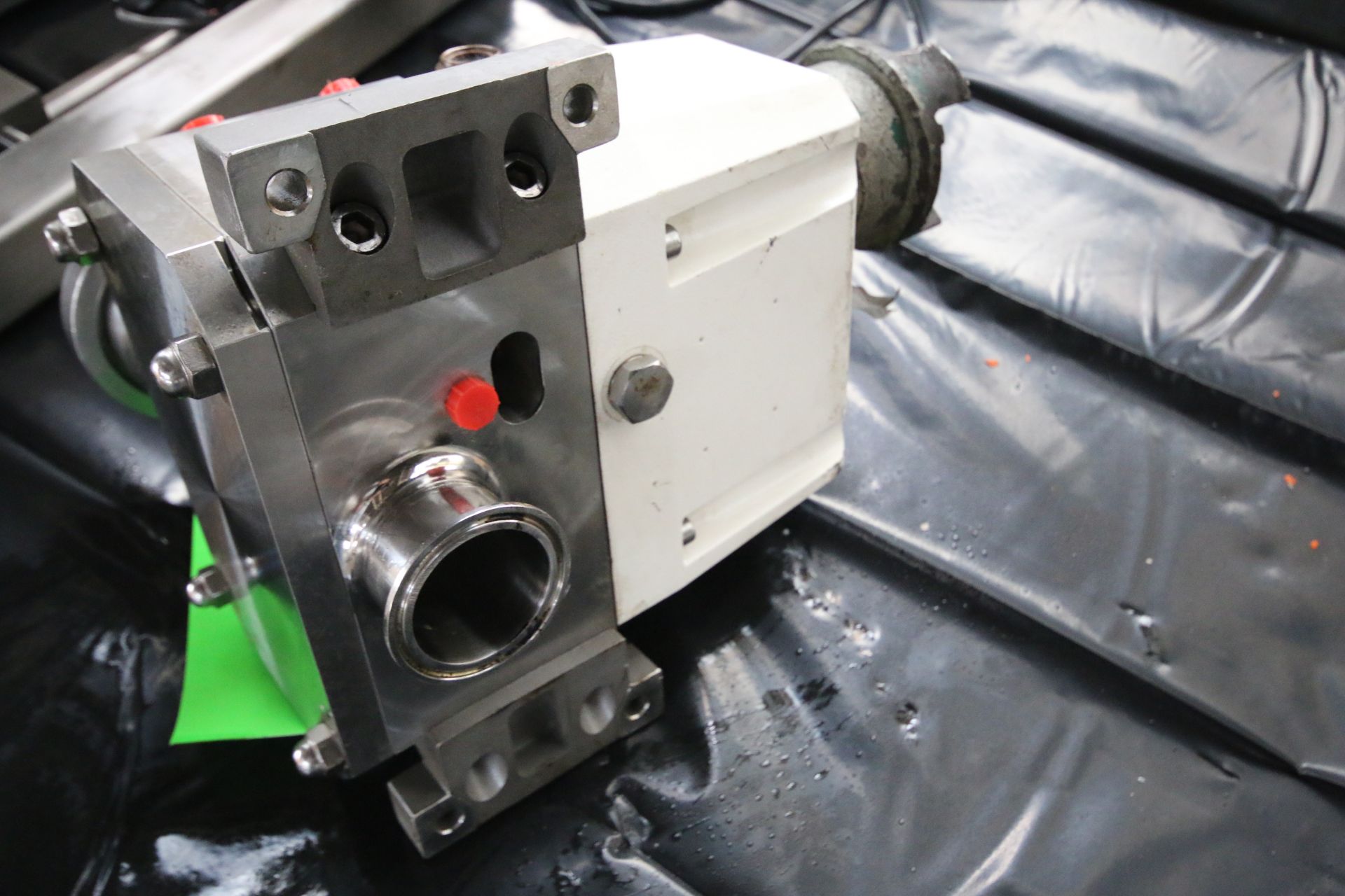 Johnson/Idex Positive Displacement Pump Head, Model 2/0025, S/N 18722/A/00, with 3" x 2" Clamp - Image 3 of 4