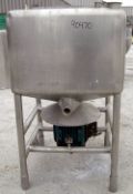 Likwifier, Approximate 150 Gallon Capacity, 304 Stainless Steel. Non-jacketed chamber 37" wide x 37