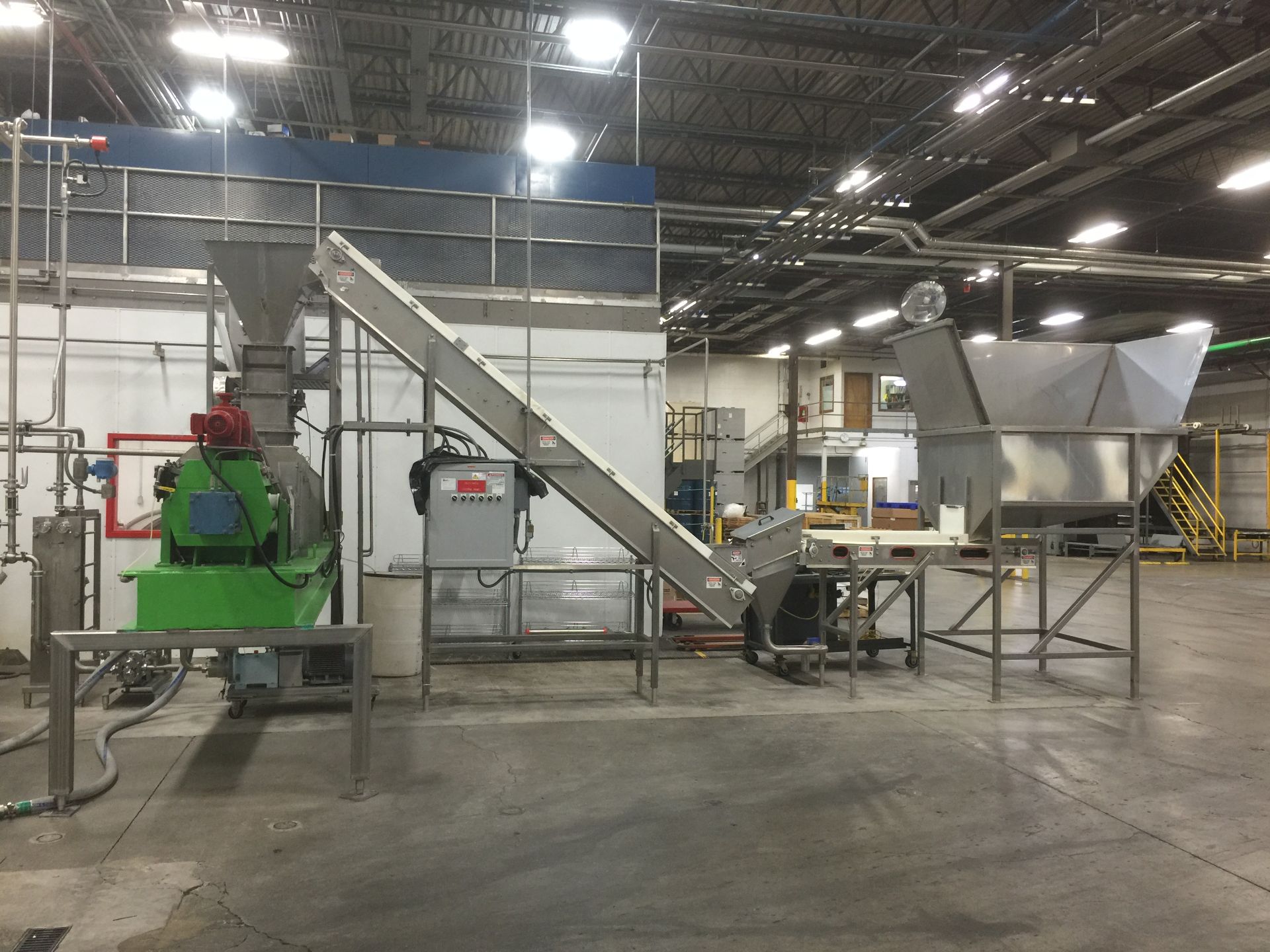 BULK BID LOT #15A TO LOT #15C INCLUDES S/S HOPPER, INCLINE CONVEYOR and RIETZ PRESS