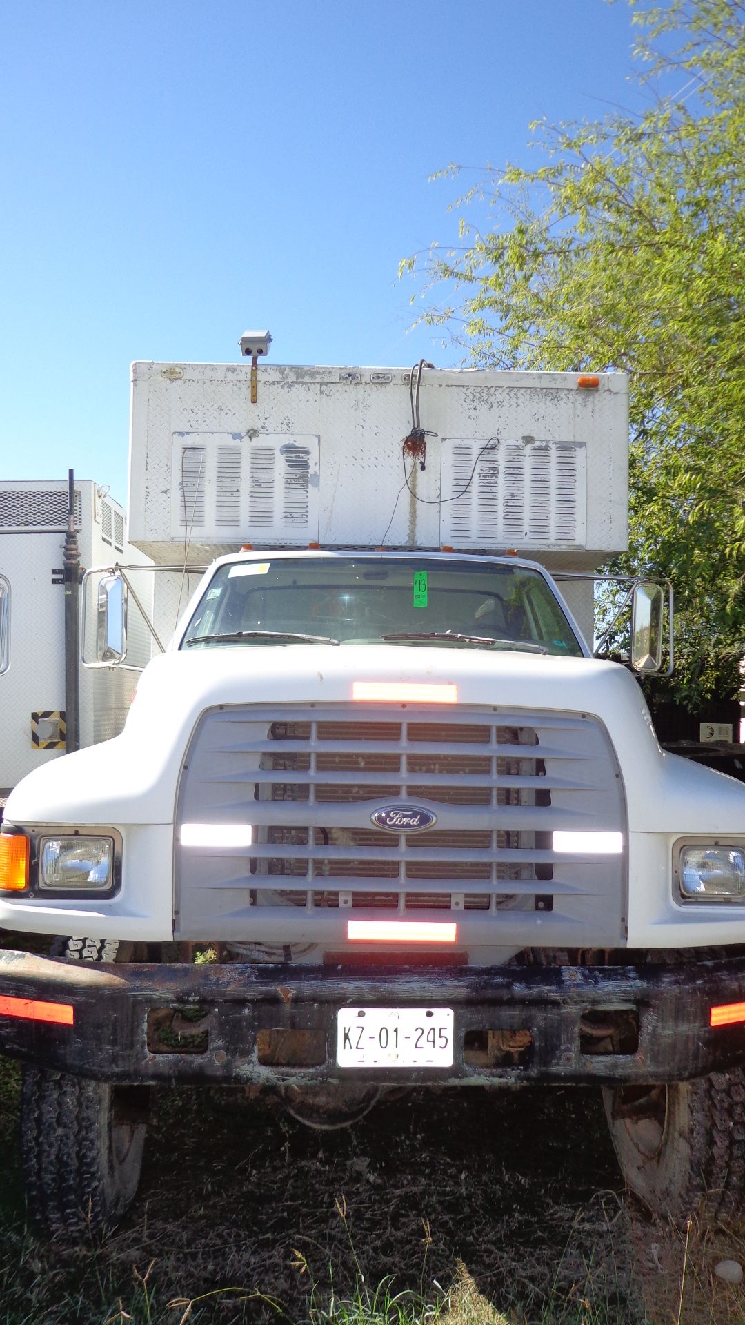 1998 Ford F-600 Box Truck,4x4, Diesel Engine, Standard Transmission, 225" Wheel Base, 16,144 km