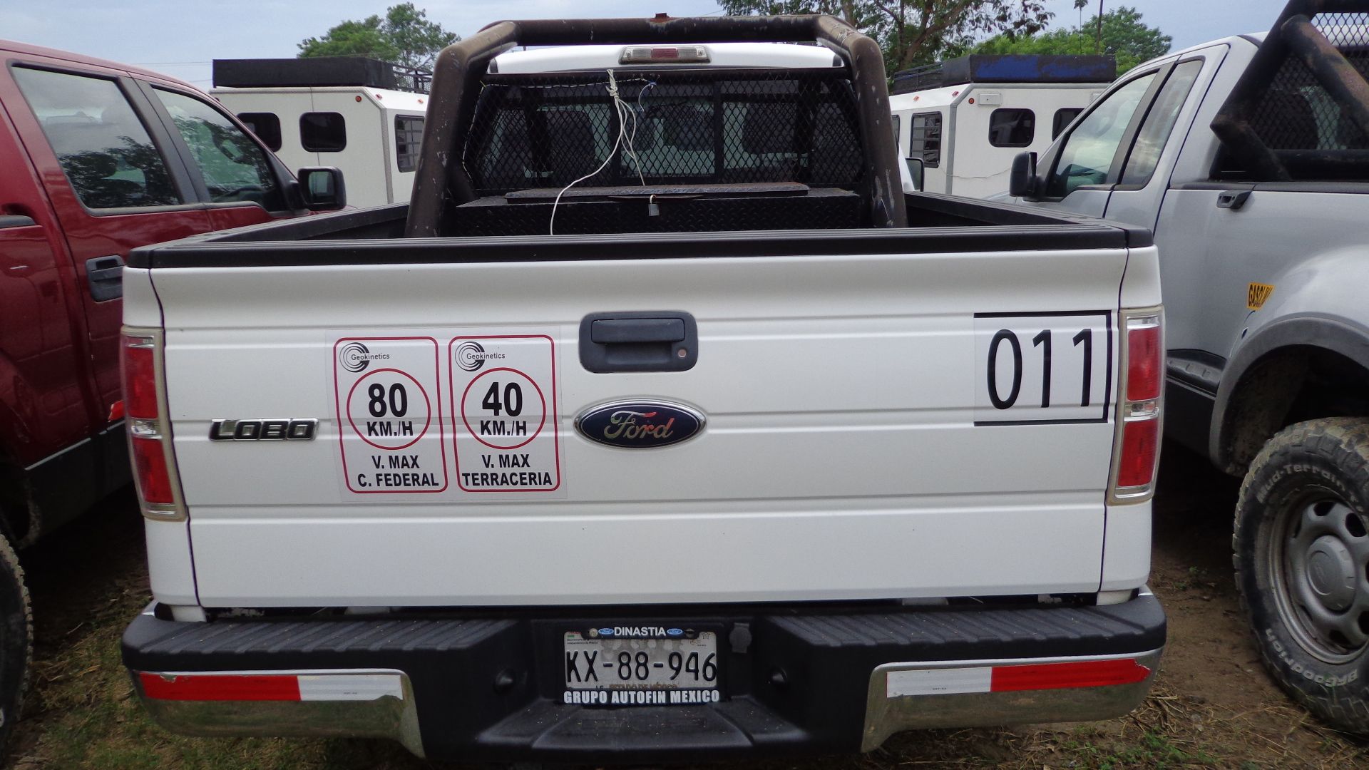 2009 Ford LOBO Single Cab Pick Up Truck, 4x4, Approx.. 6 ft. Bed with Roll Bar, 5.4 L Triton Gas - Image 3 of 9