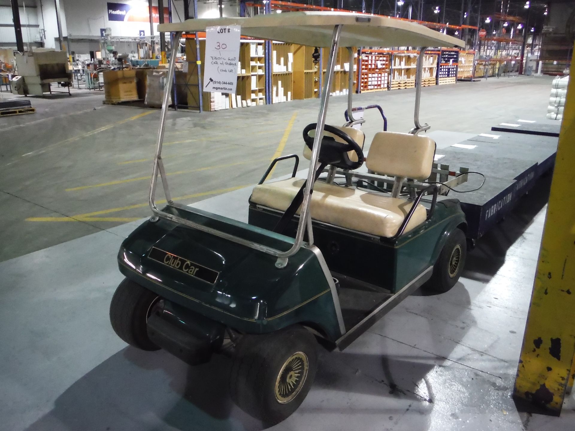 ELECTRIC GOLF CART W/CHARGER (CLUB CAR) - Image 2 of 4