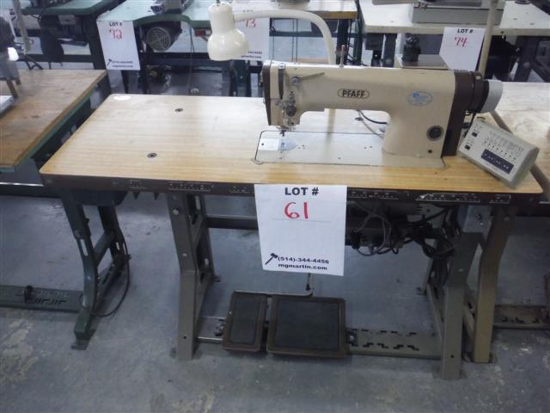 PFAFF PLAIN SEWING MACHINE 483-900/57