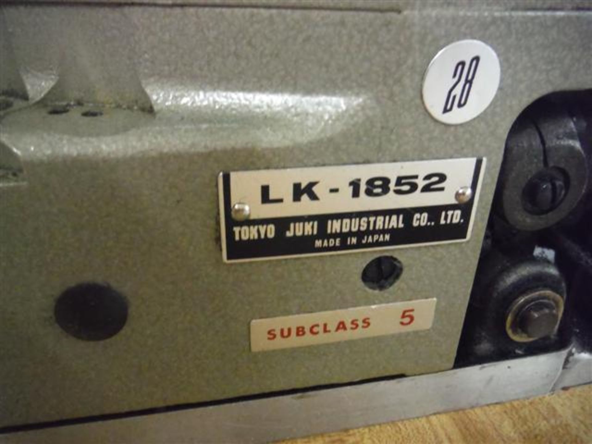 JUKI TACKER SEWING MACHINE LK 1852 - Image 3 of 3