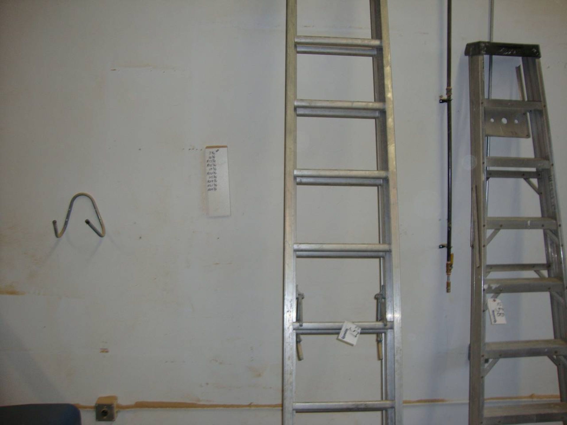 20' Aluminum extension ladder