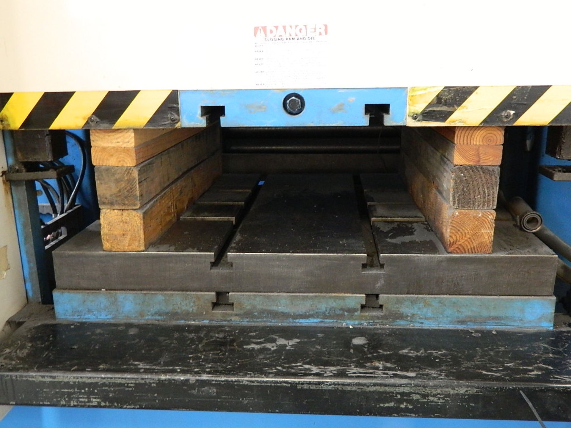 1992 176 Ton Lauffer RPS160 Hydraulic Press, S/N 14091, Max ran stroke: 7 7/8", Max opening: 19 3/ - Image 3 of 6