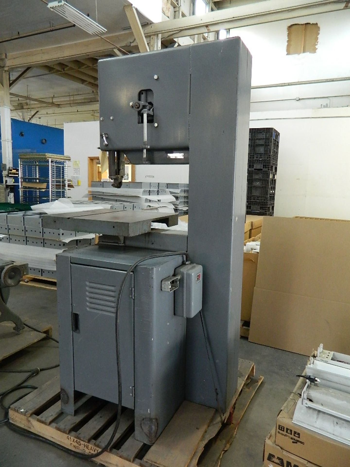 Rockwell Delta Vertical Band Saw model 28-3X5, w 24.1/4"x24.1/4" Table, 20" Throat, Blade Welder, - Image 3 of 4