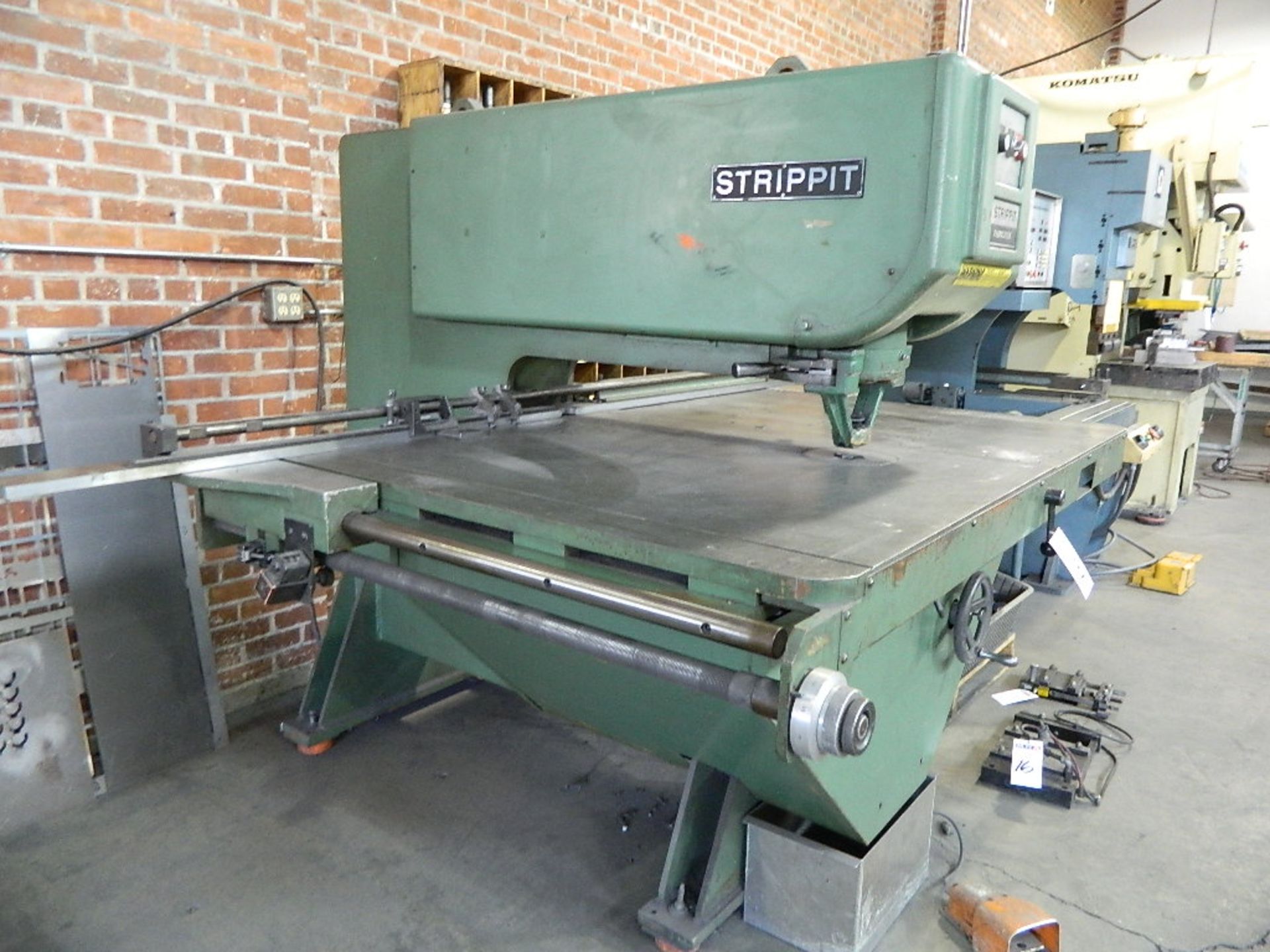 Strippit 30/30 Manual Punch Press w/ 48"x72" table, Throat: 30", 1/4" Max cap, 165 SPM, S/N - Image 2 of 6