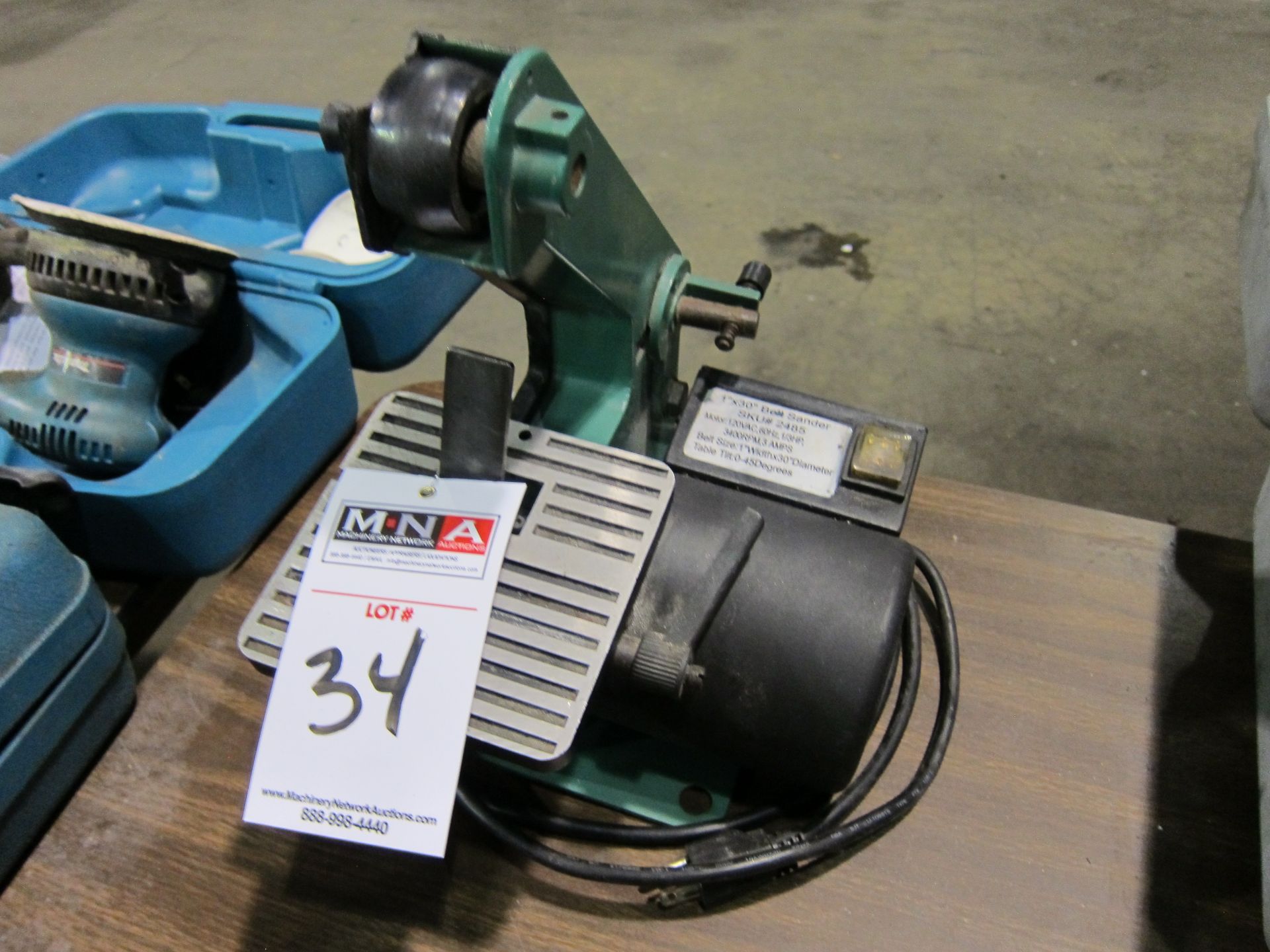 CENTRAL MACHINERY 1" BELT SANDER