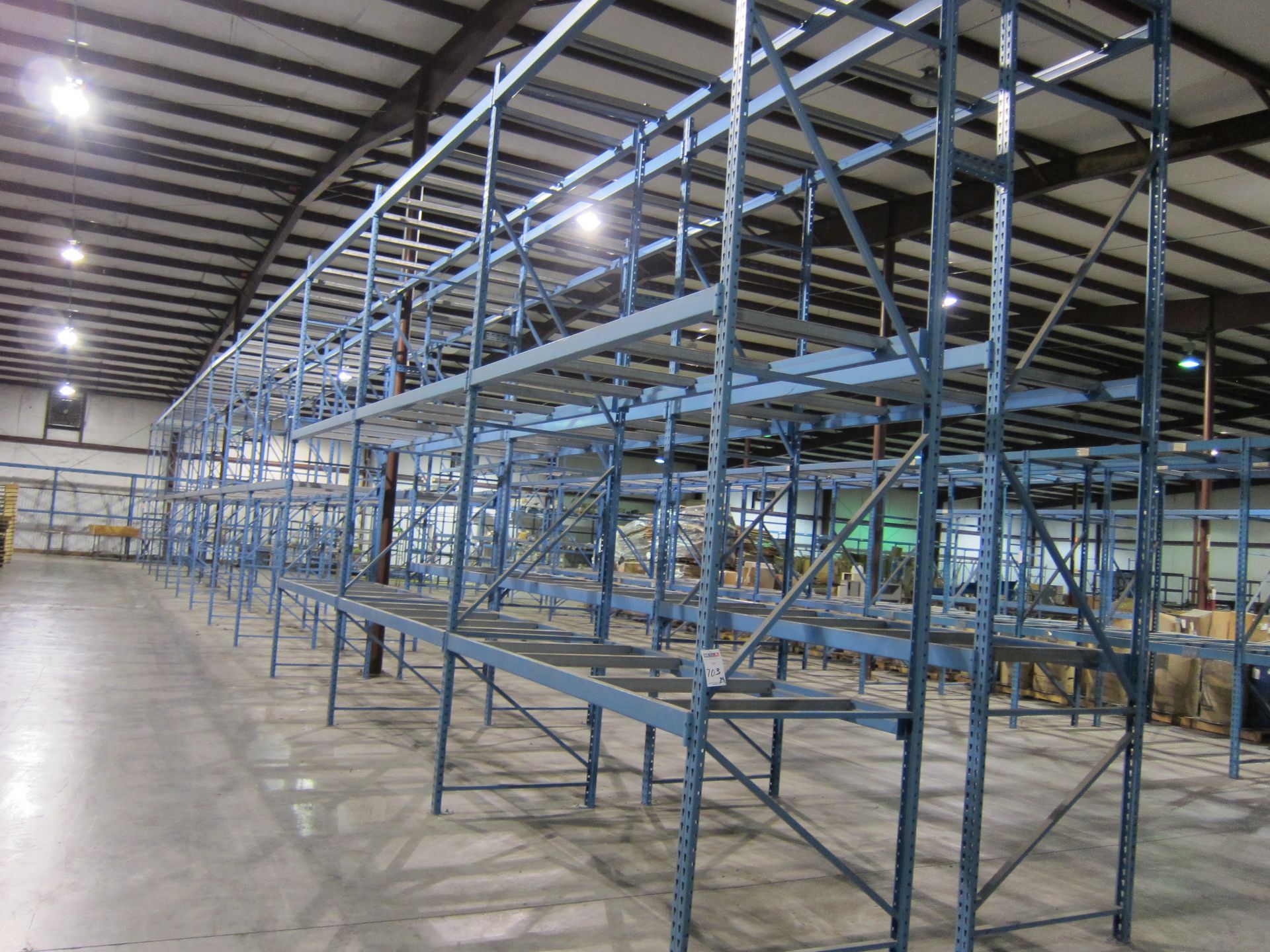 SECTIONS PALLET RACK