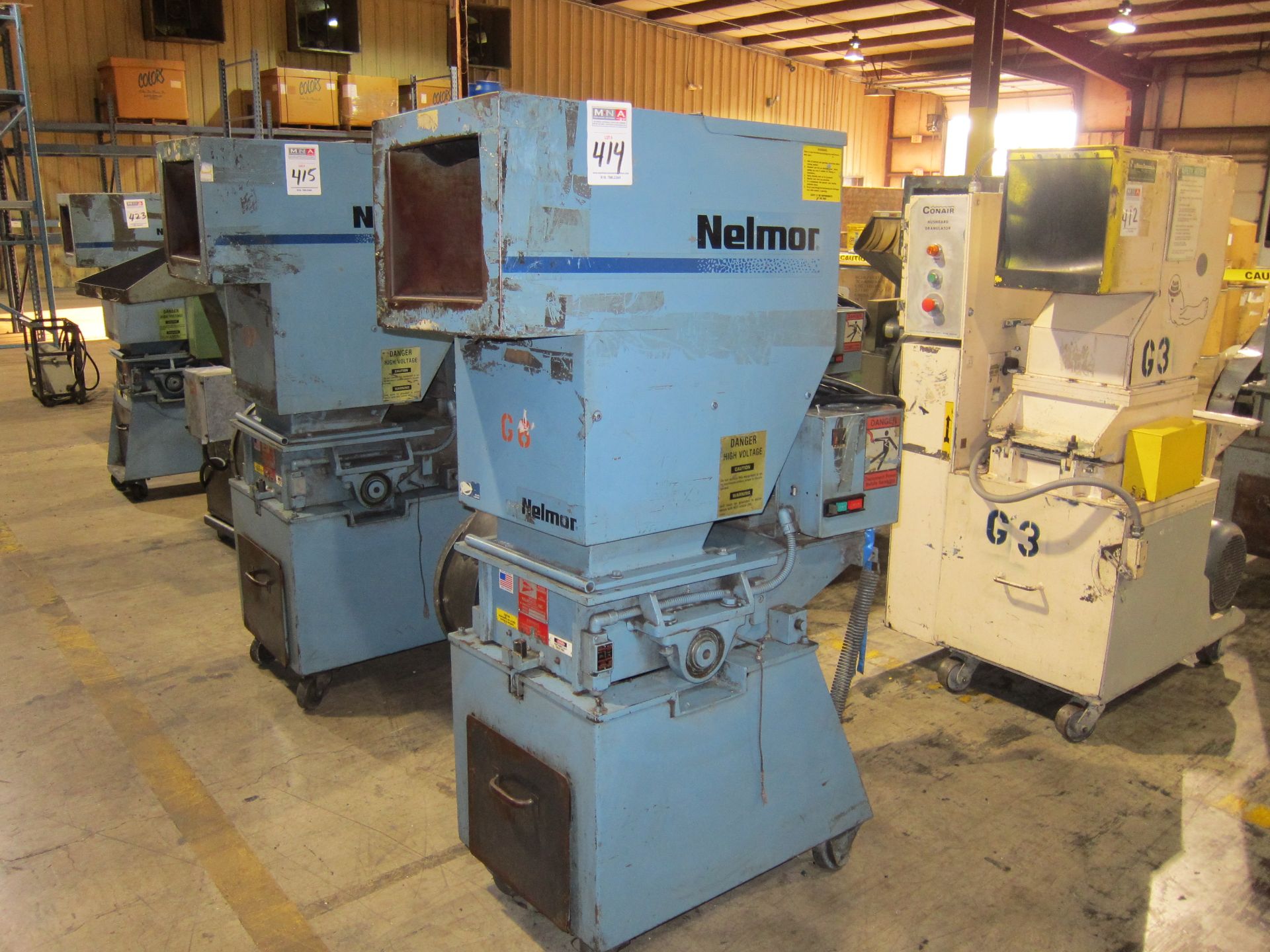 7.5 HP NELMOR 10''X12'' GRINDER  MODEL G1012P1 S/N 910630947