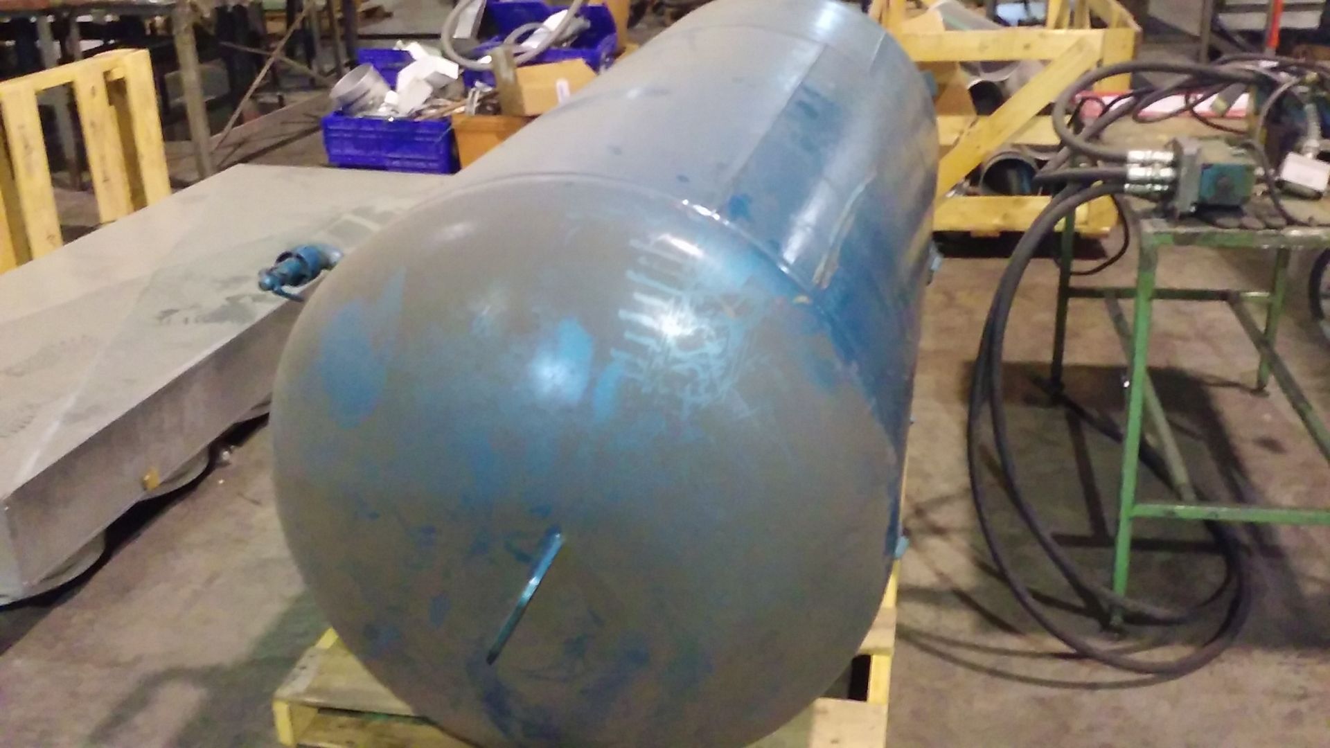 LARGE AIR TANK FOR BLOW MOLD MACHINE - Image 4 of 4