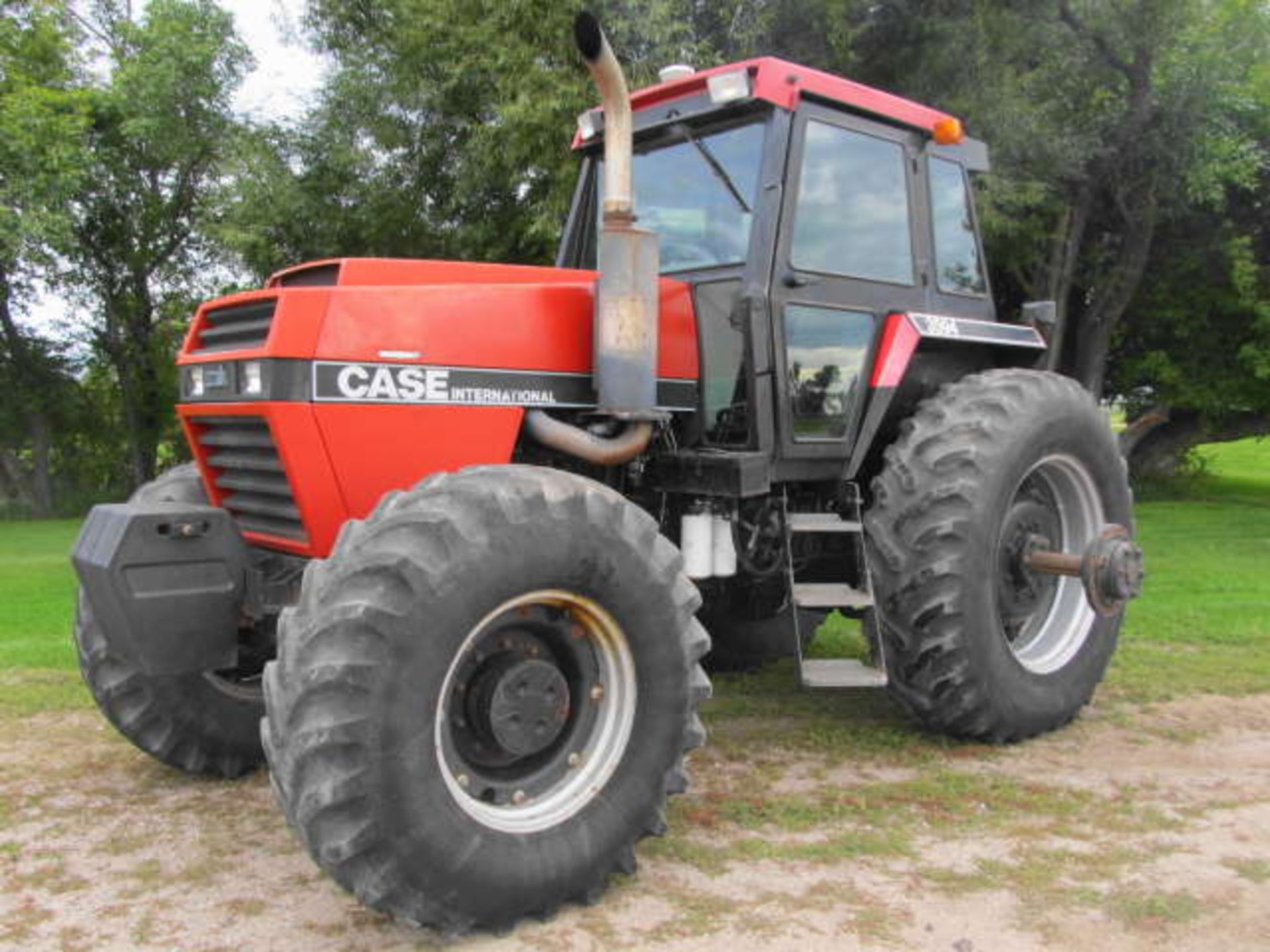 CASE IH 3594 FWA TRACTOR; 5830 Hours, Powershift, 3 Hydraulics, 20.8-38 Duals, SN.9947846-1987