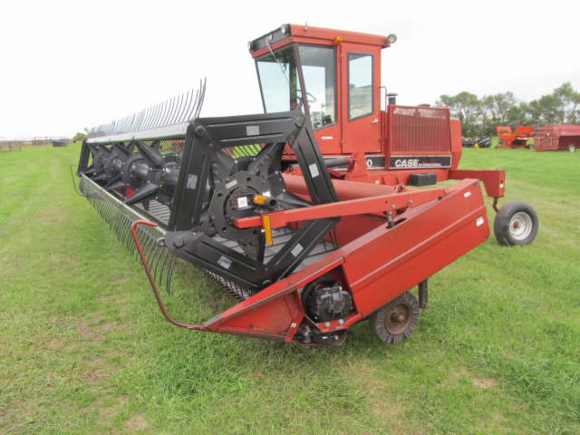 CASE IH 6000 SP SWATHER; 25 FT, Pick-up Reel, Double Swath, 2430 Hours, SN.0000002078-1989 - Image 4 of 5