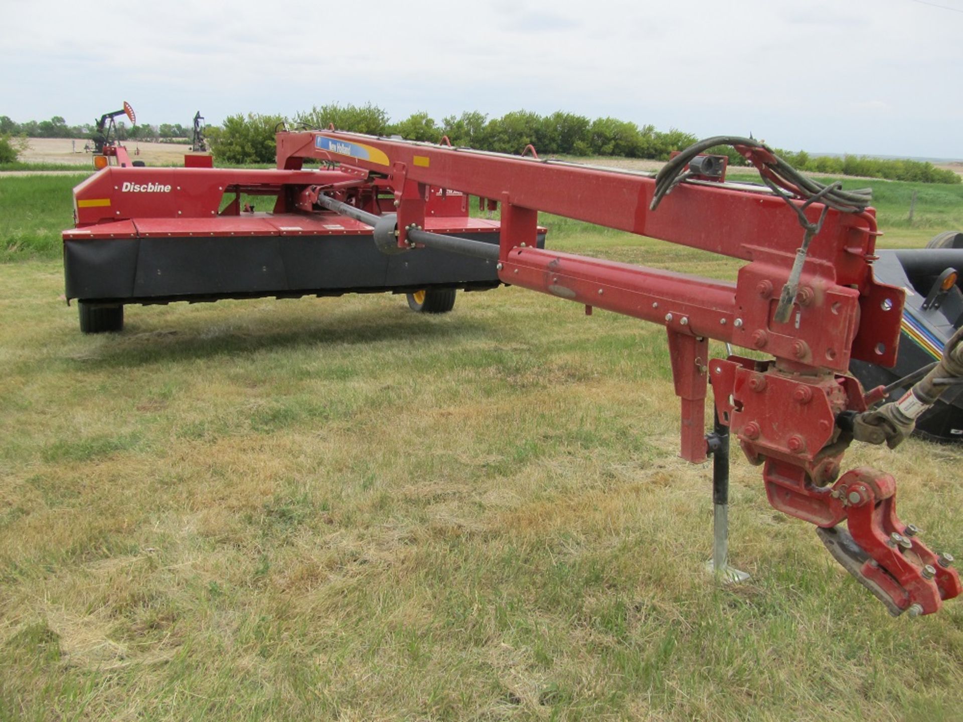 2012 NEW HOLLAND H7450 DISC BINE; 14 Feet, Rubber Conditioners, SN