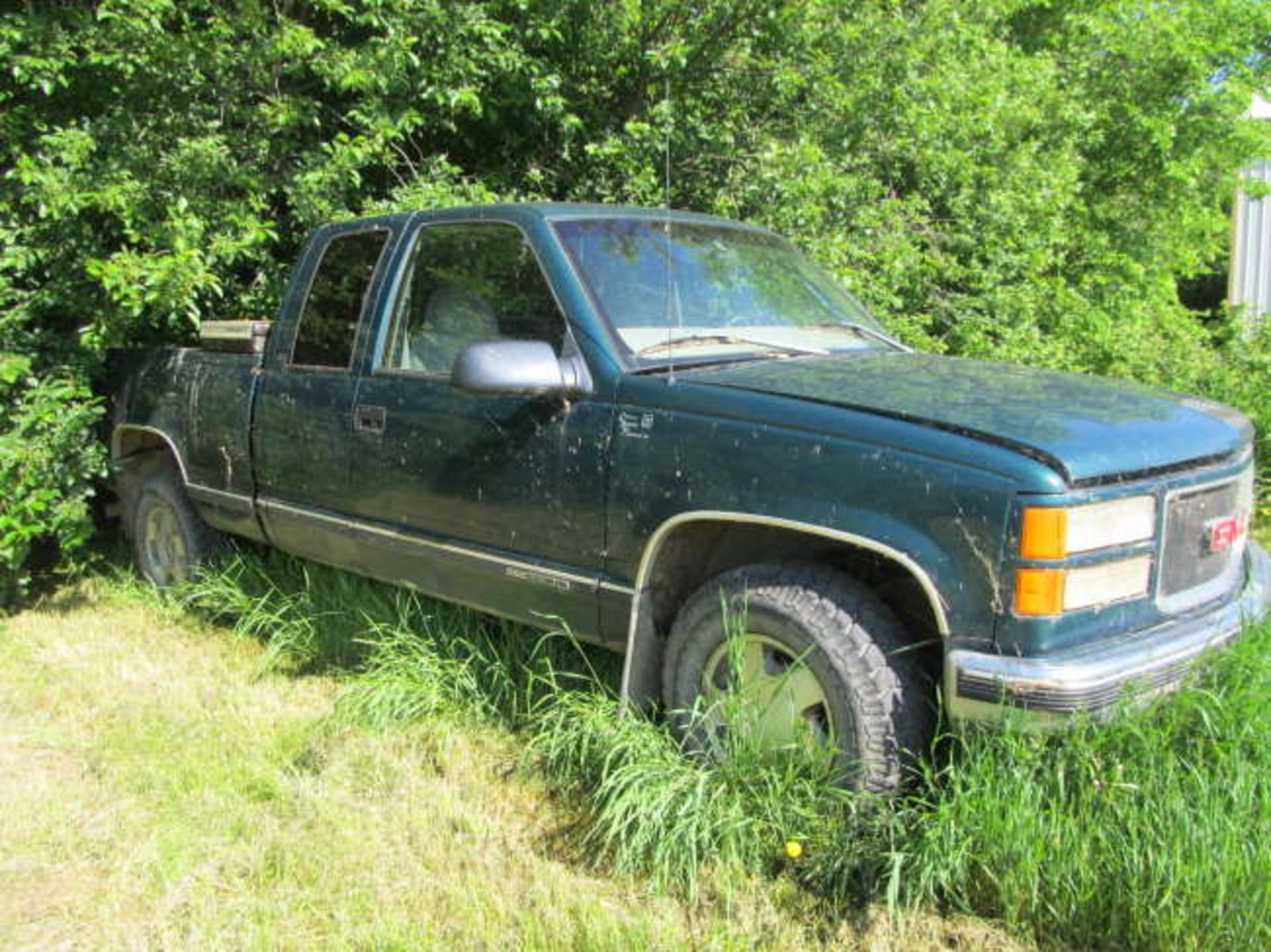 1998 GMC 1500 EXTENDED CAB PICK-UP TRUCK