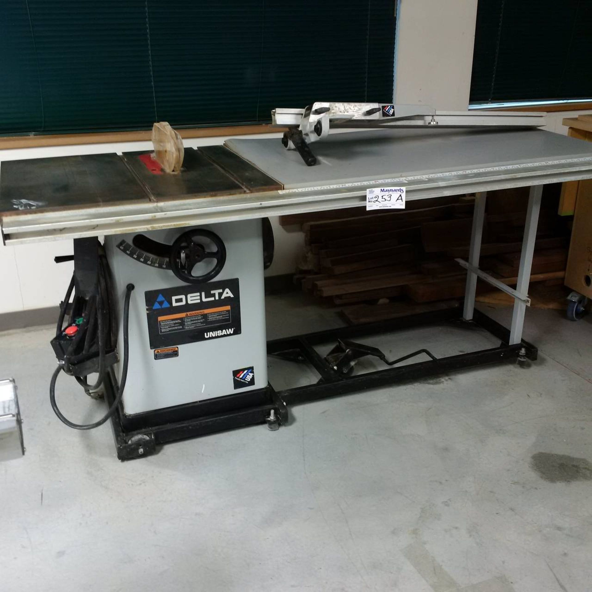 Delta Unisaw Table Saw