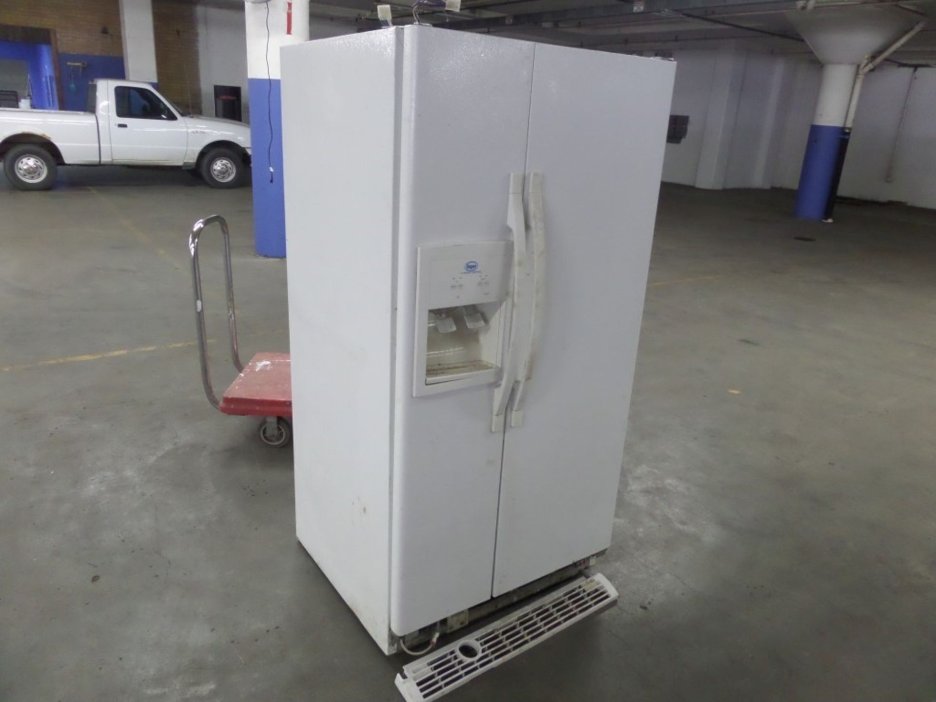 Roper Side-by-side refrigerator - Needs Cleaning