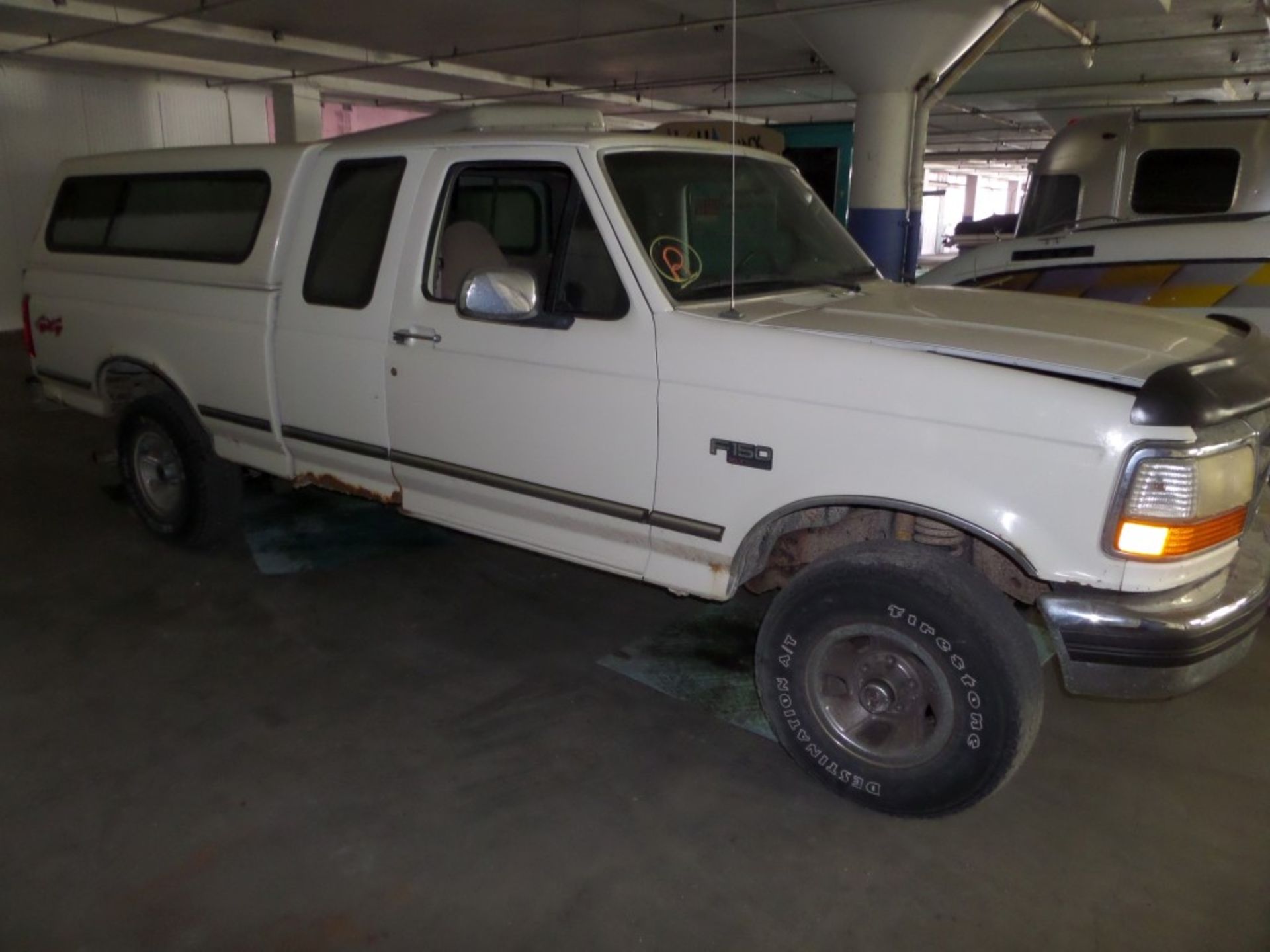 1995 Ford F150 4X4 Ext. Cab. Runs & Drives - IL Title 211,000 Miles - Image 2 of 9