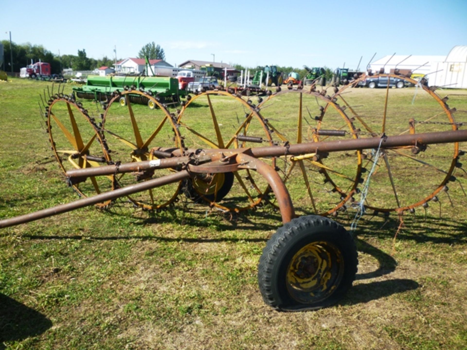 MORRILL LAKE 5 WHEEL HAY RAKE