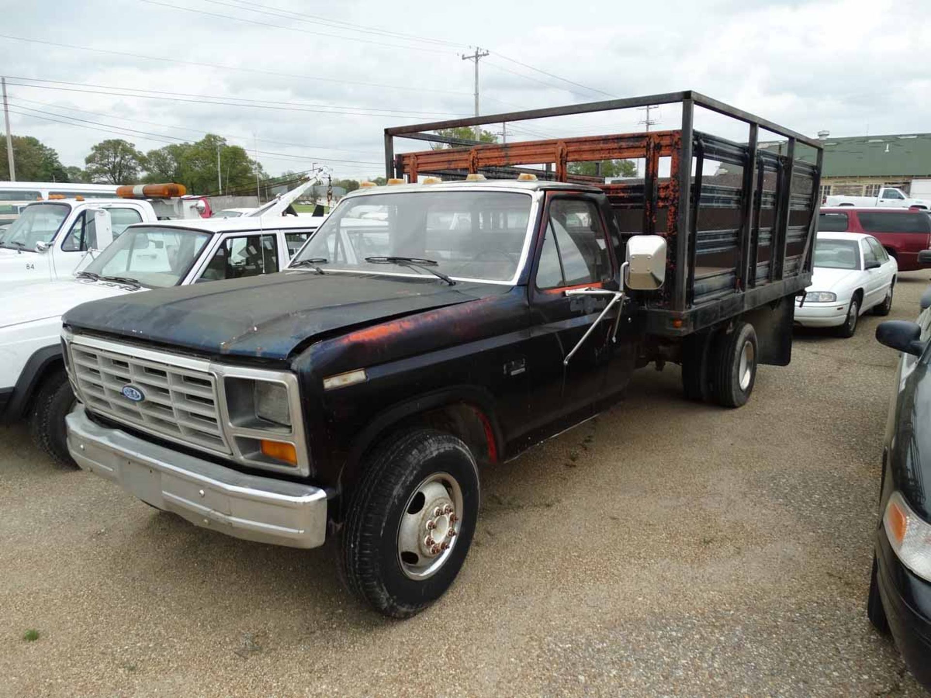 1986 FORD F350 VIN: 2FDJF3711GCA81897