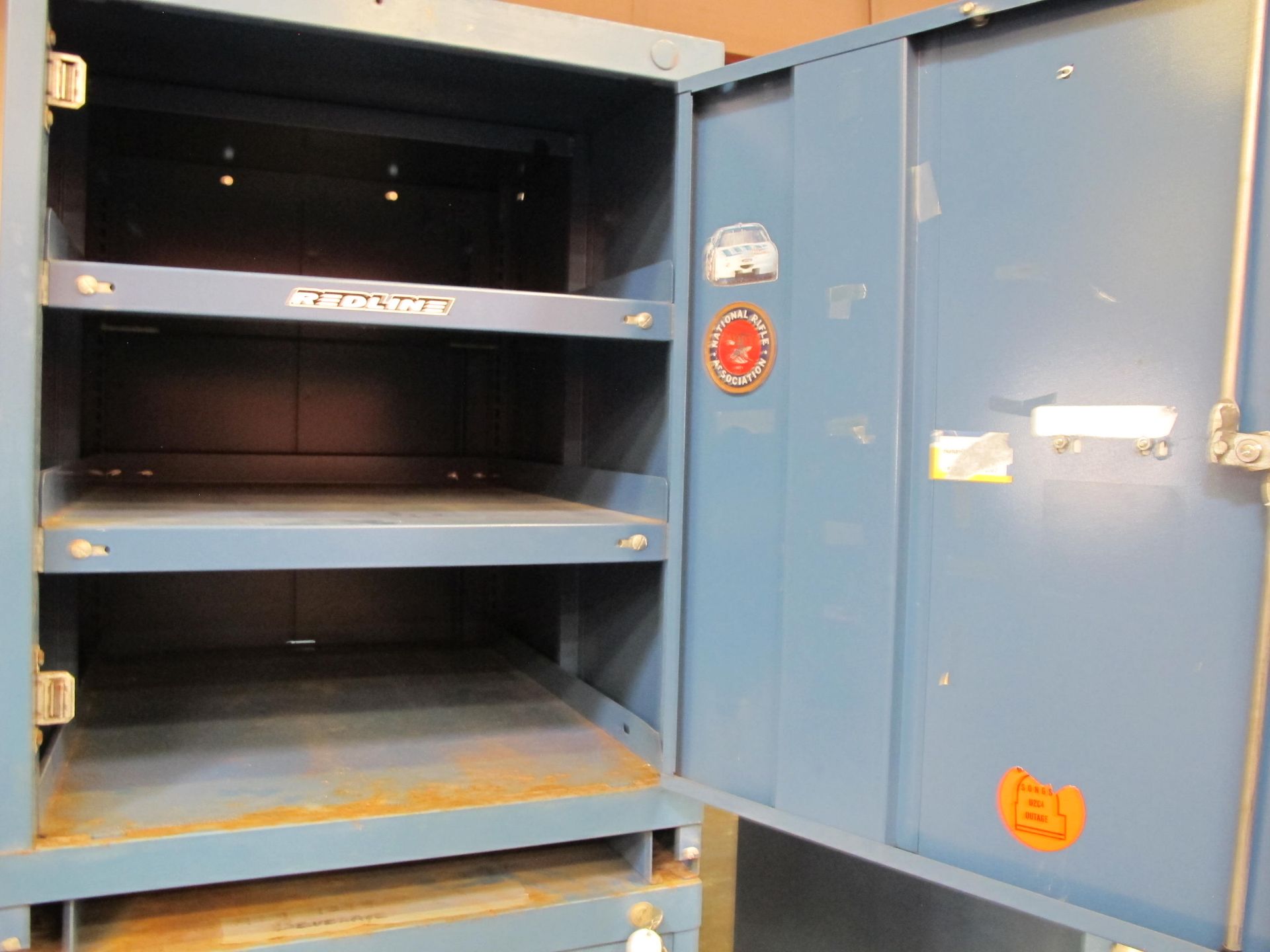 STANLEY VIDMAR 6 DRAWER LOCKER TYPE CABINET TO INCLUDE MISC. CONTENTS. LOADING & HANDLING $15 - Image 2 of 8