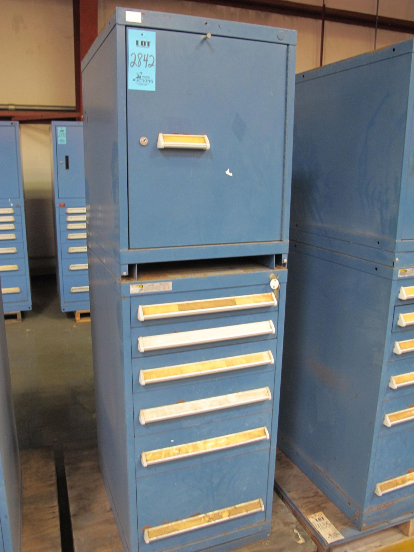 STANLEY VIDMAR 6 DRAWER LOCKER TYPE CABINET TO INCLUDE MISC. CONTENTS. LOADING & HANDLING $15