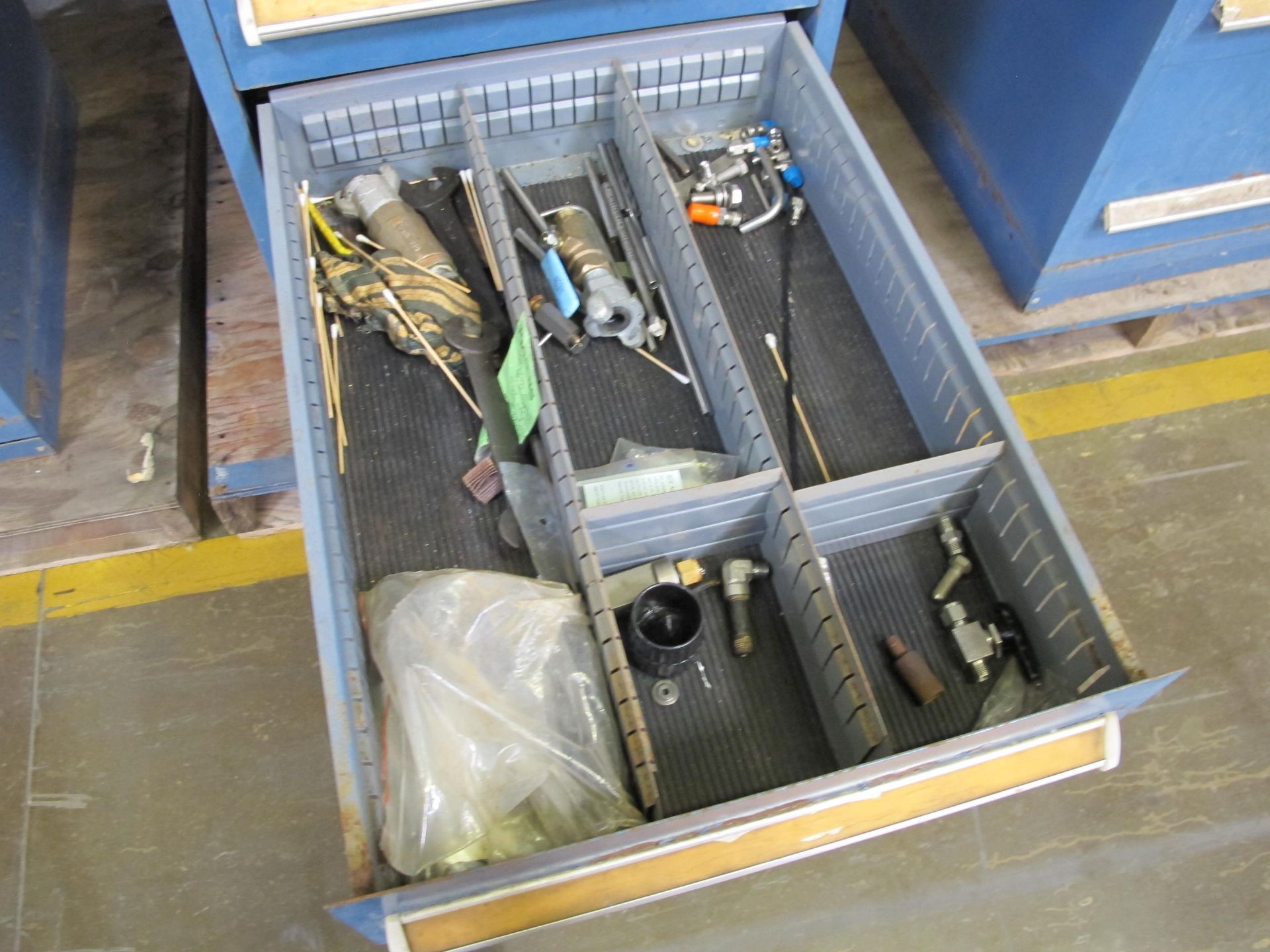 STANLEY VIDMAR 6 DRAWER LOCKER TYPE CABINET TO INCLUDE MISC. CONTENTS. LOADING & HANDLING $15 - Image 7 of 8