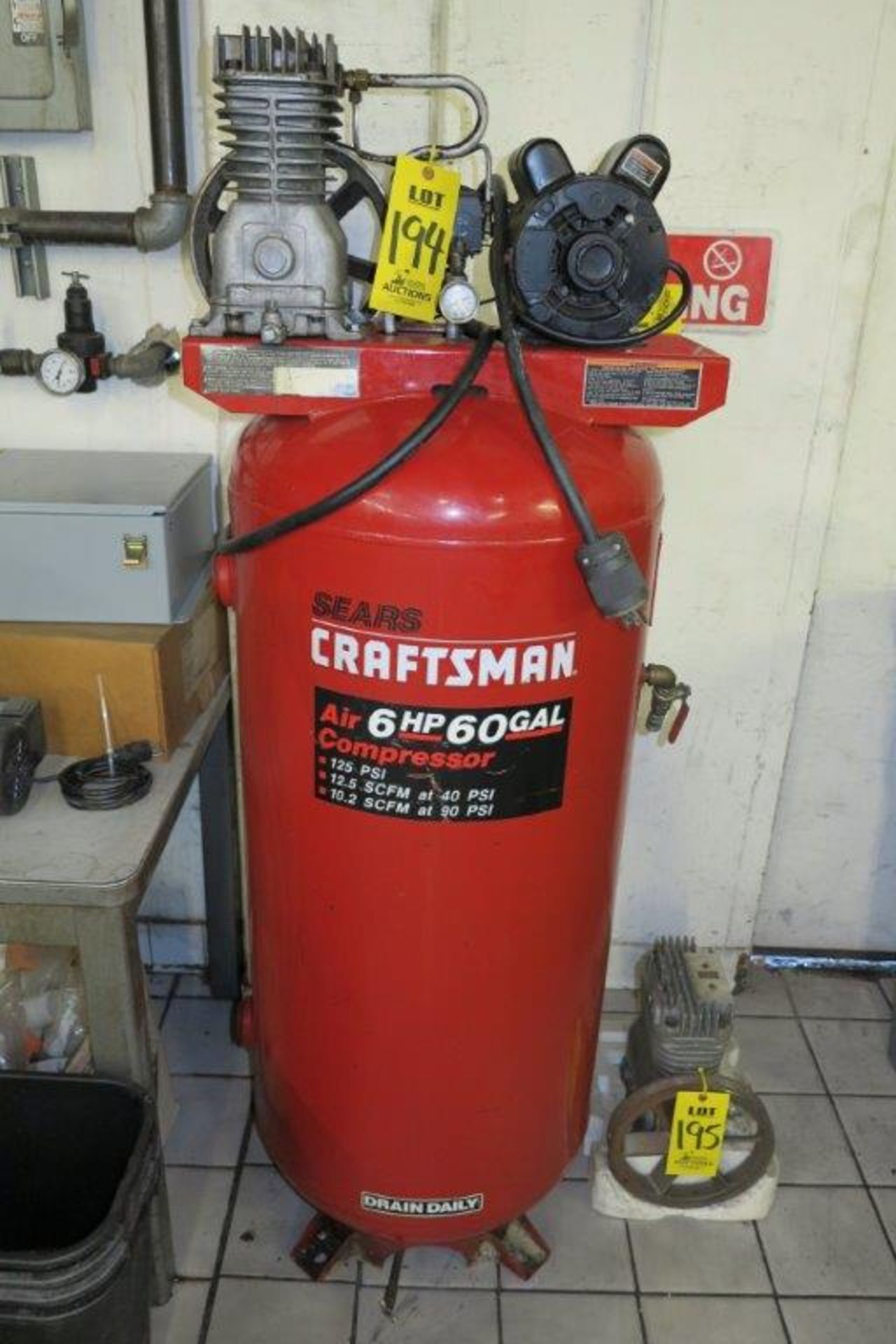 CRAFTSMAN 6HP, 60 GAL. AIR COMPRESSOR.