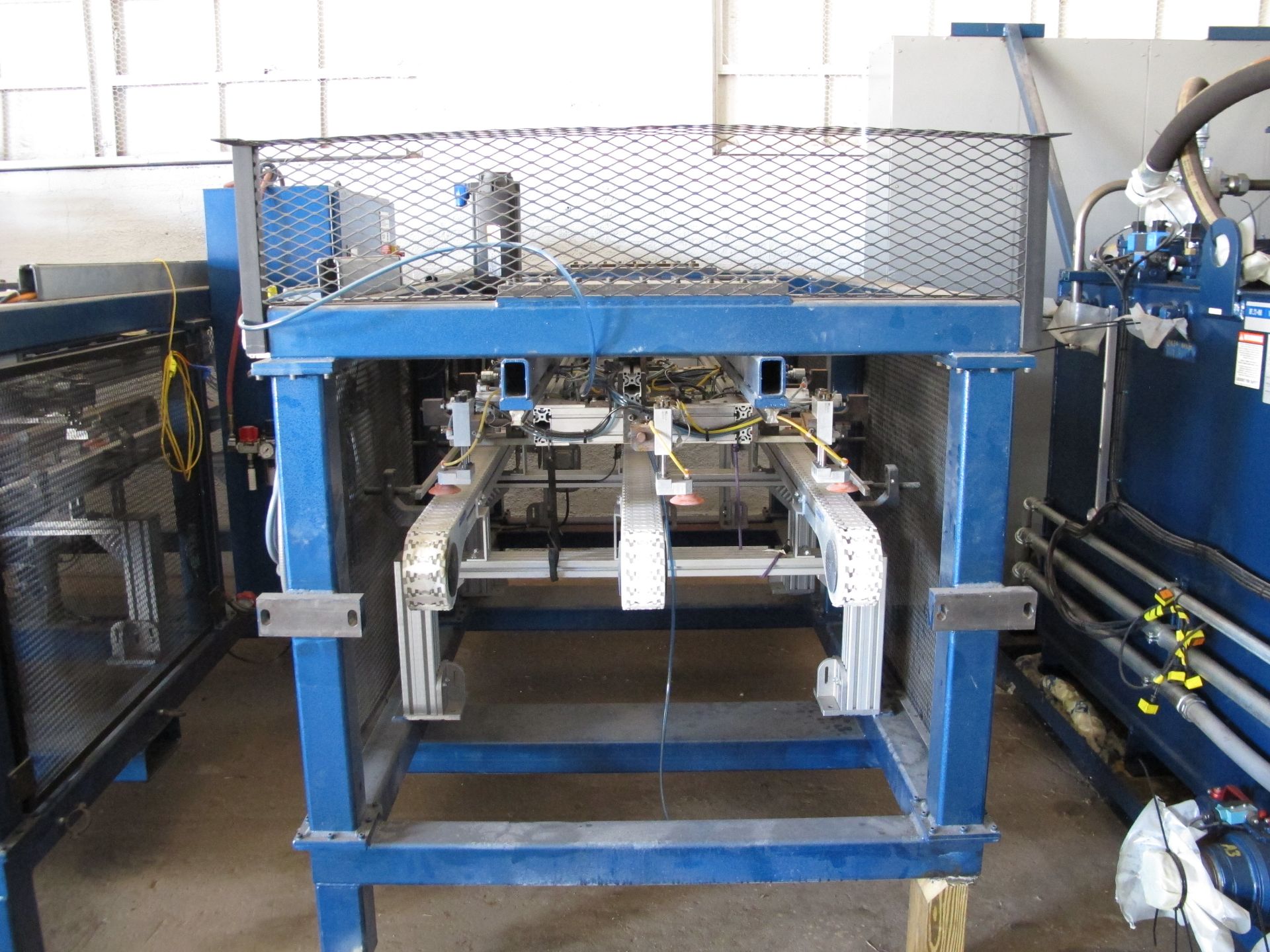 ARLEN TOOL CO. PALLET PUNCH SYSTEM WITH ELECTRICAL CONTROLS, REXROTH CONVEYER, AUTOMATIC PALLET LOAD - Image 11 of 15