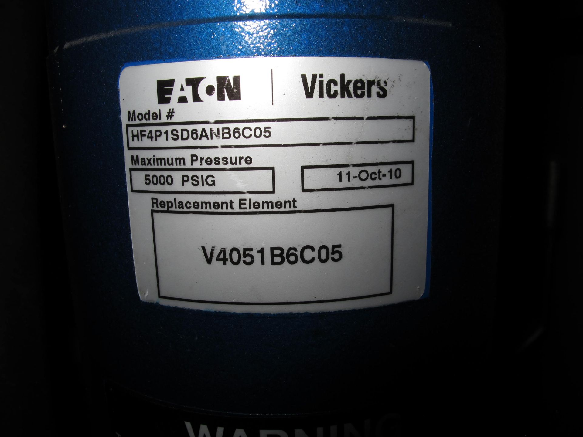 EATON VICKERS HYDRAULIC PUMP MOTOR WITH FILTERS, LOADING & HANDLING FEE: $200 - Image 5 of 5