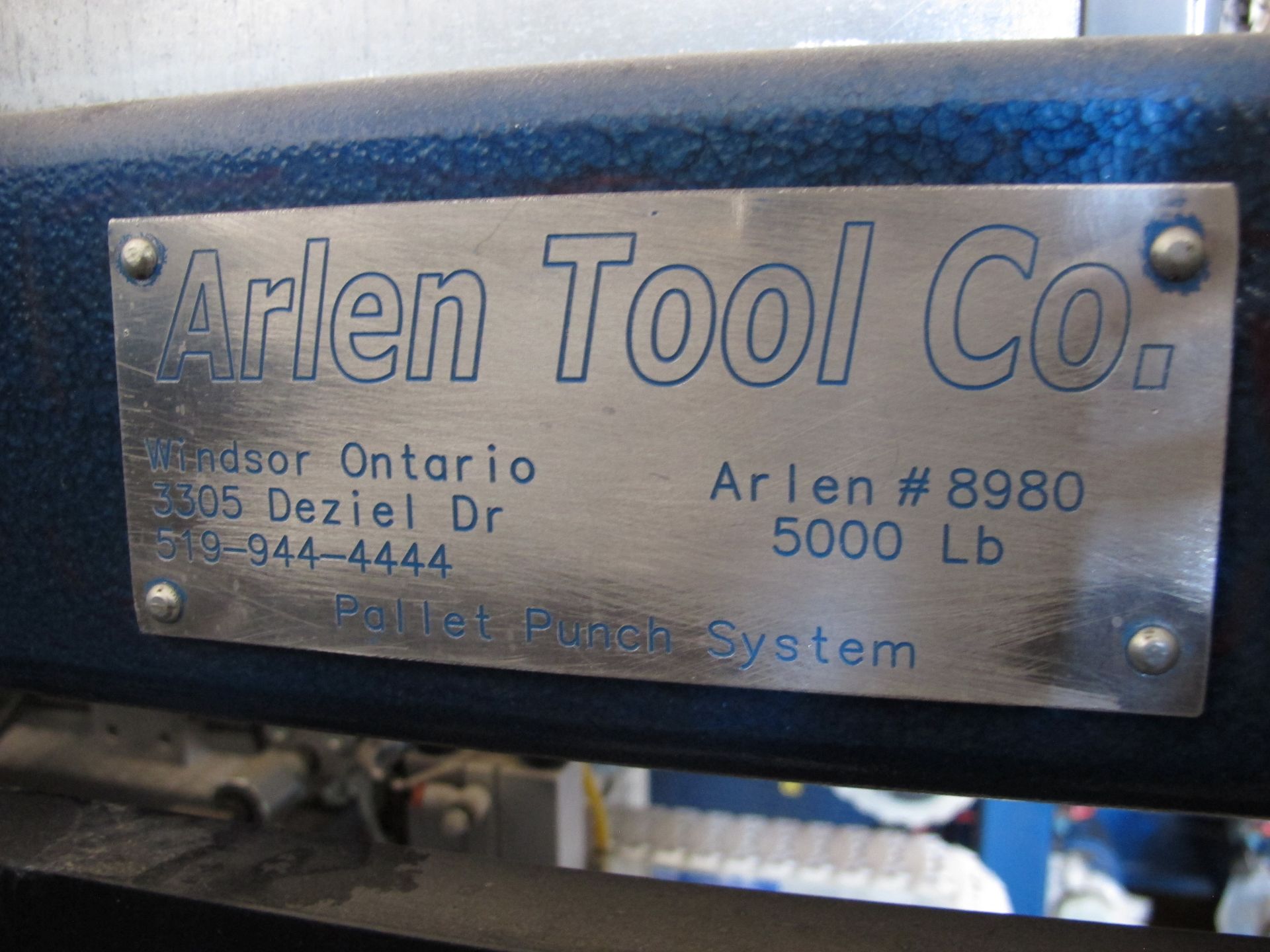 ARLEN TOOL CO. PALLET PUNCH SYSTEM WITH ELECTRICAL CONTROLS, REXROTH CONVEYER, AUTOMATIC PALLET LOAD - Image 13 of 15