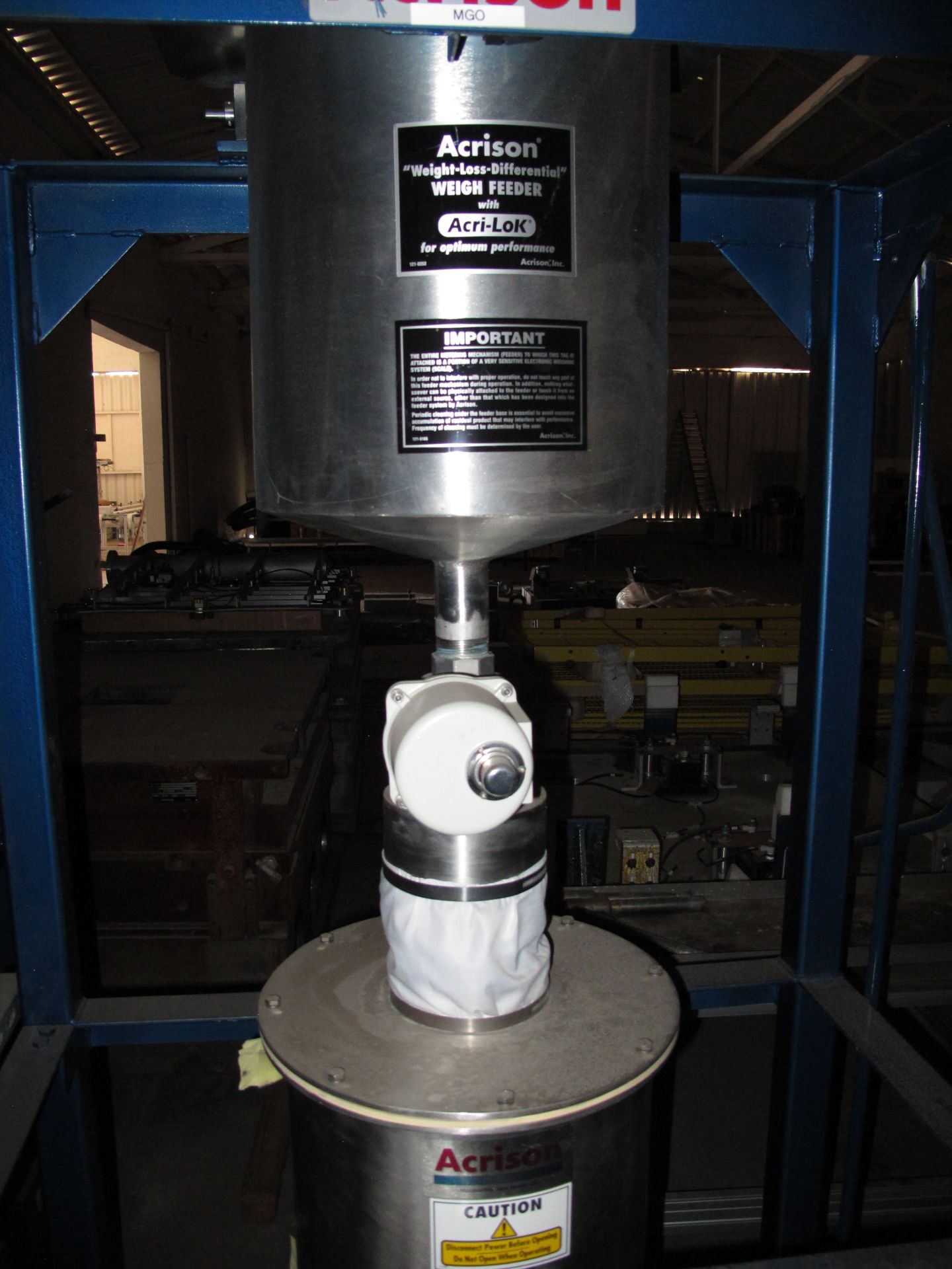 ACRISON GRAVIMETRIC WEIGH FEEDER/MIXER, MODEL 405L-200-200-PUMP, WITH ACRI-LOK, LOADING & HANDLING - Image 2 of 5