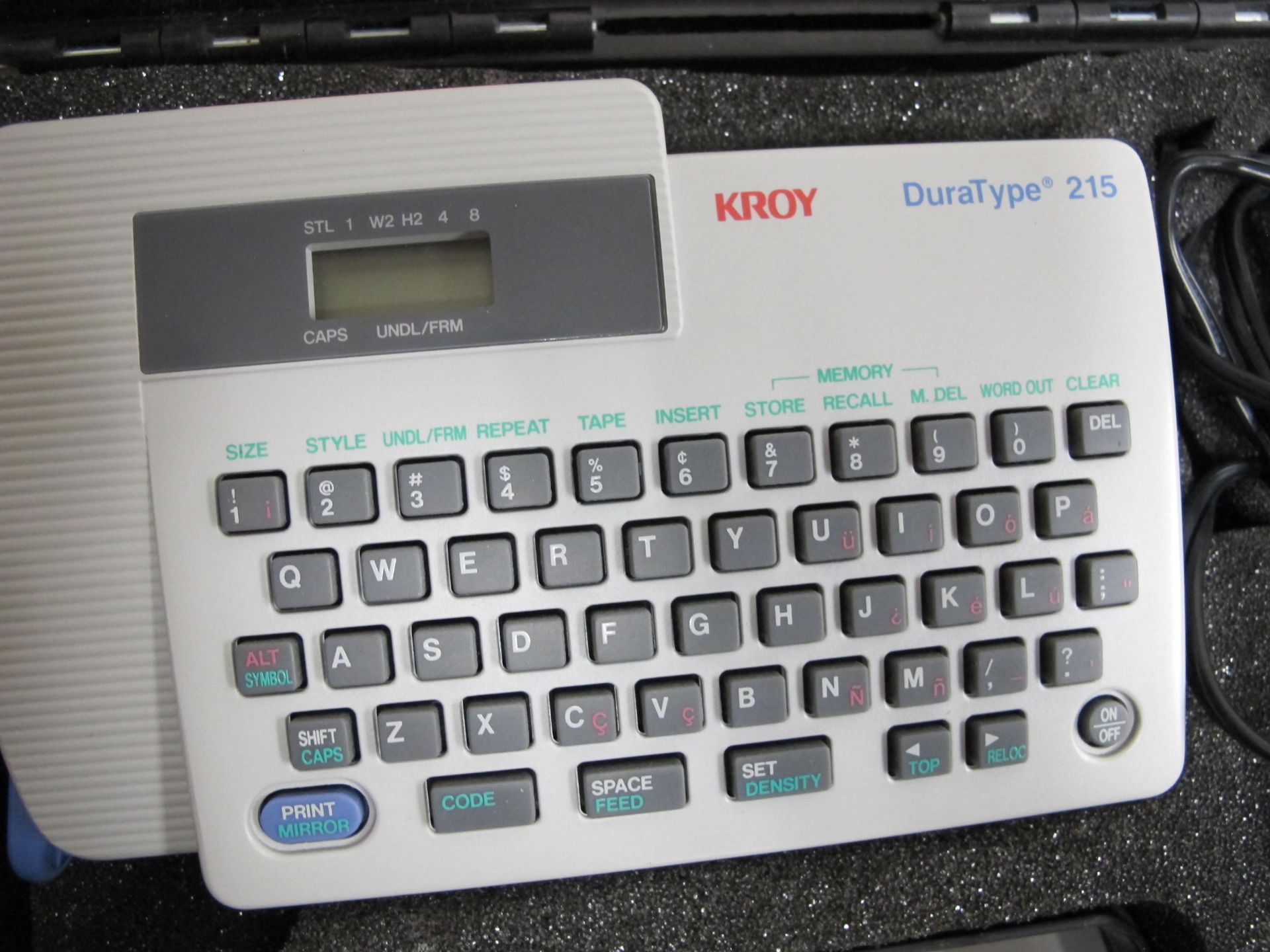 Kroy DuraType 215 Handheld Lable Maker with Charger & Carry Case - Image 2 of 3