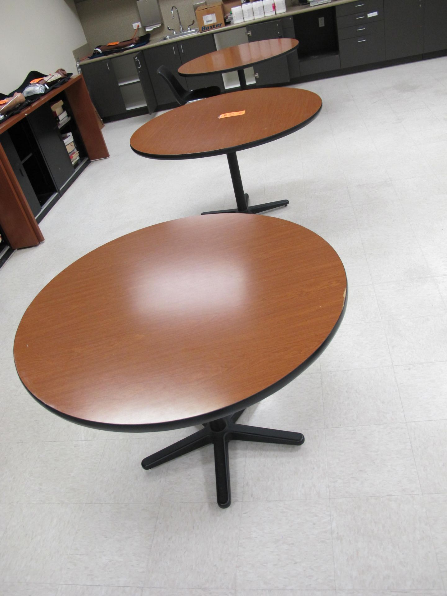 Round Dining Tables - Image 2 of 2