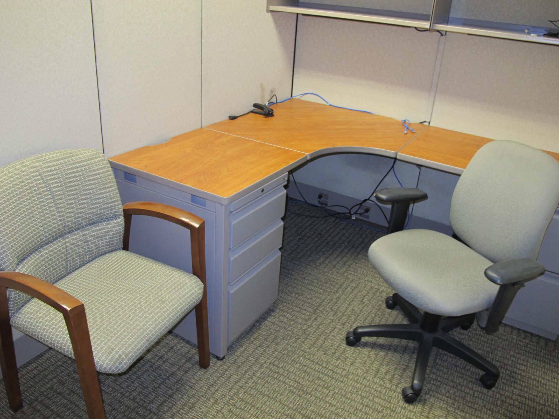 (2) Partitioned Cubicle Workstations (Including:  2 L-Shaped Desks, Exec Chair, Jr. Exec Chair, Side - Image 4 of 4