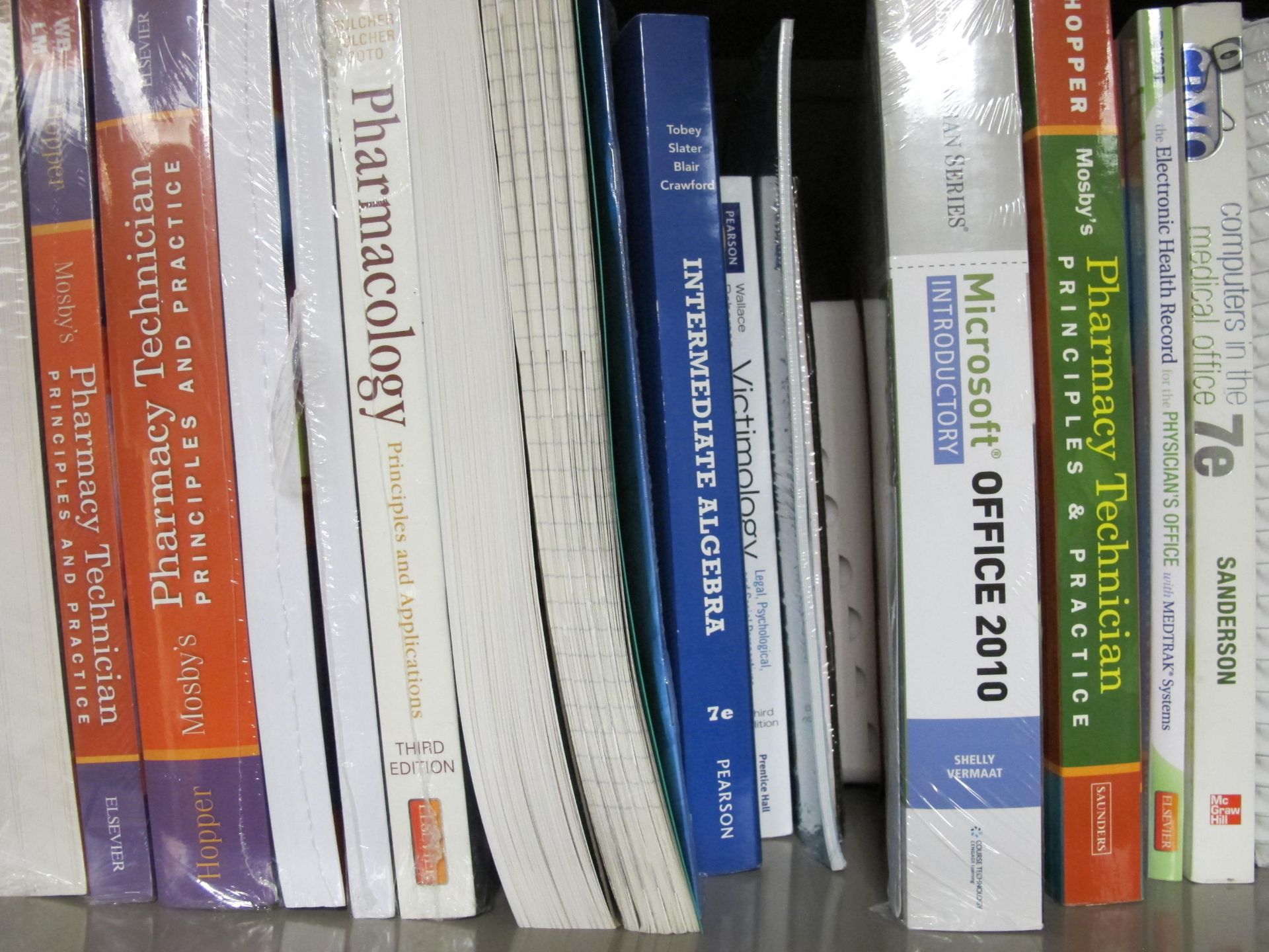 7-Shelf Metal Bookcase & Contents (Incl. Pharmacy Tech, Drug Reference, Massage Texts; Instructor - Image 2 of 4