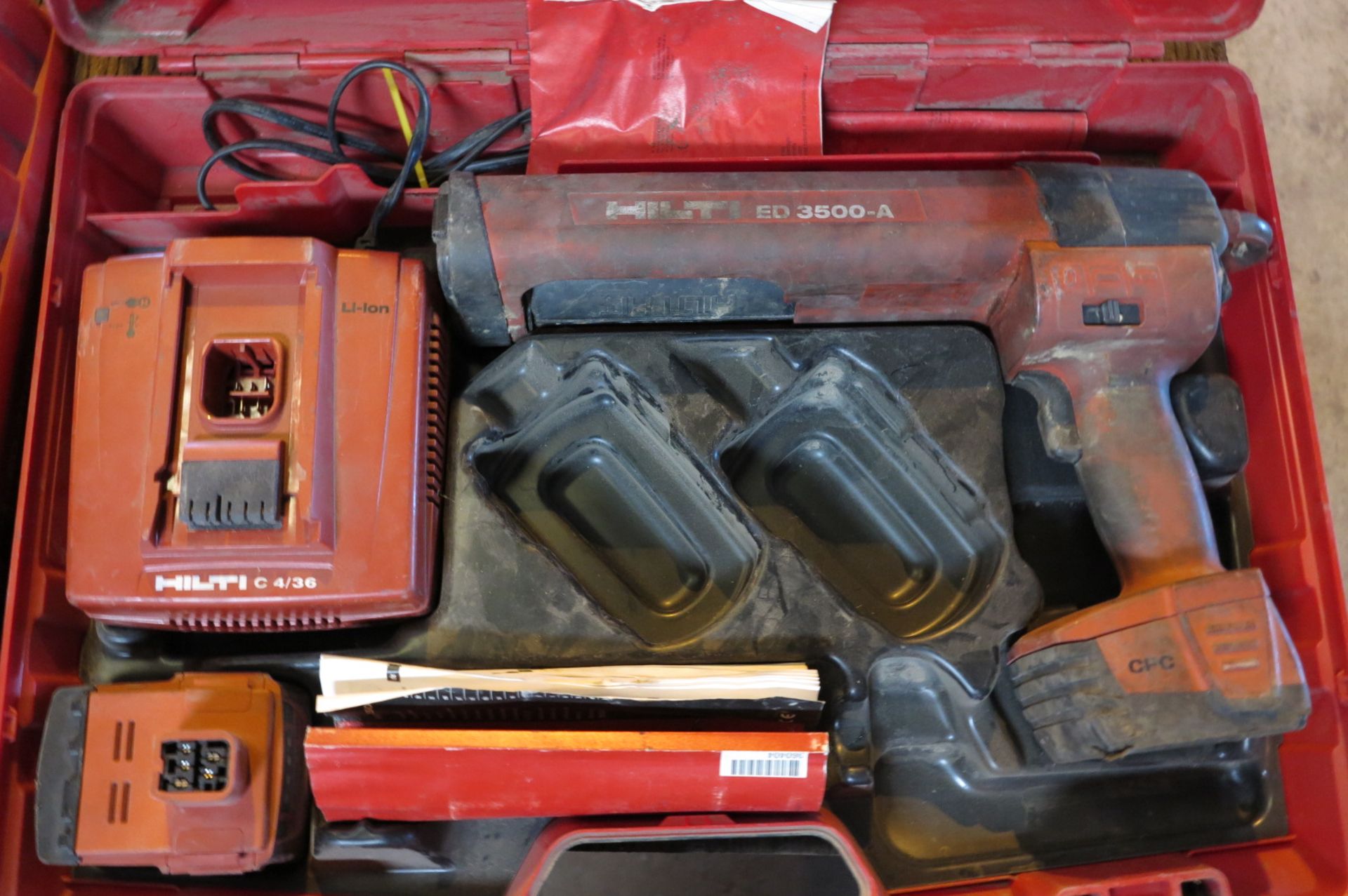 HILTI CORDLESS EPOXY GUN, MODEL HIT-ED-3500-A, W/CASE & BATTERIES - Image 2 of 2