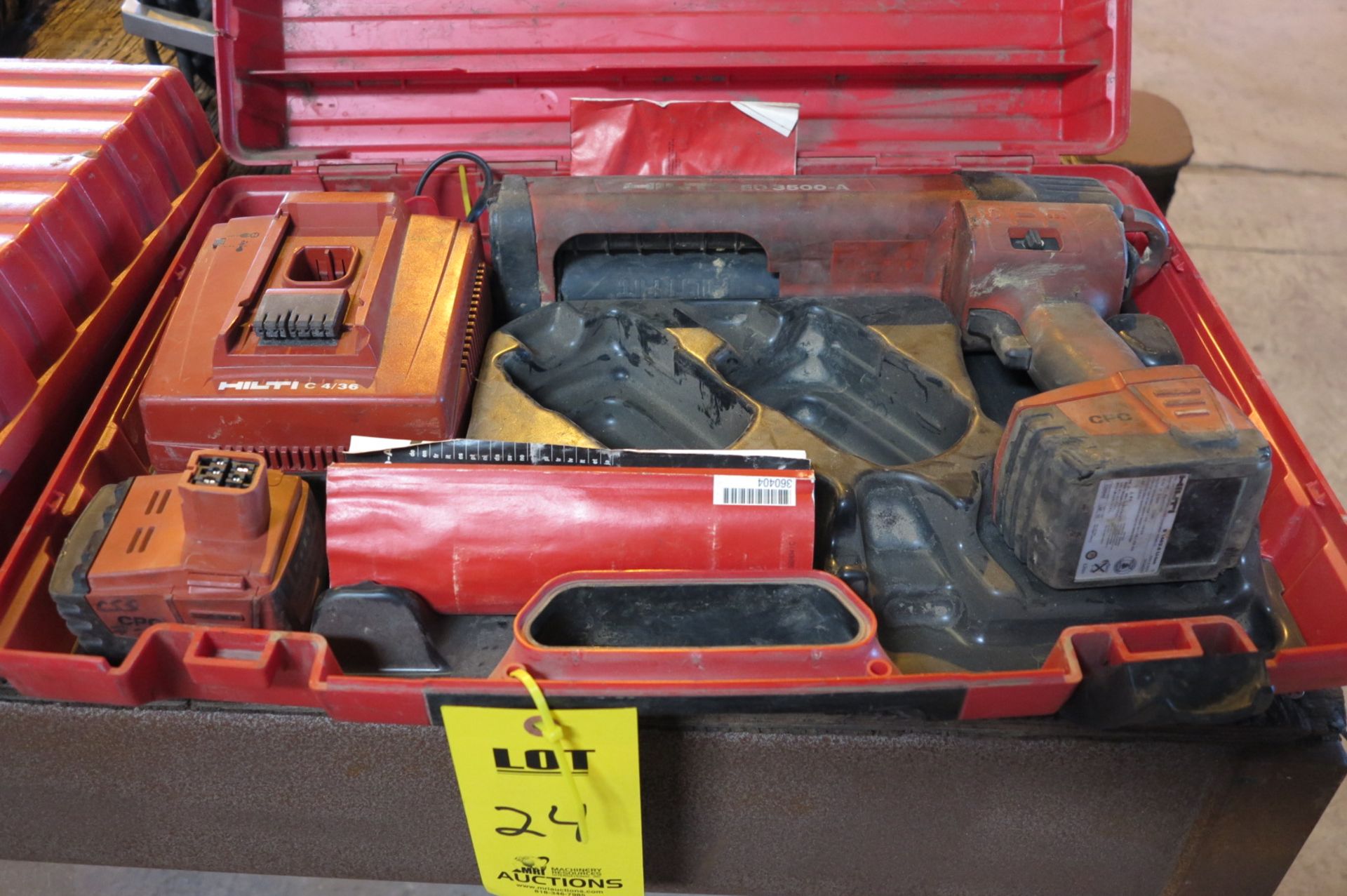 HILTI CORDLESS EPOXY GUN, MODEL HIT-ED-3500-A, W/CASE & BATTERIES