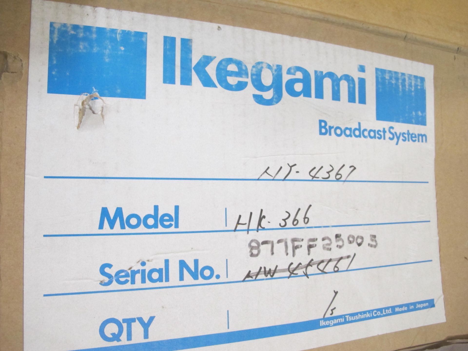 LOT TO INCLUDE: IKEGAMI BROADCAST SYSTEM CAMERAS AND COMPONENTS, MODEL HK-366, MISC. ELECTRICAL - Image 3 of 3