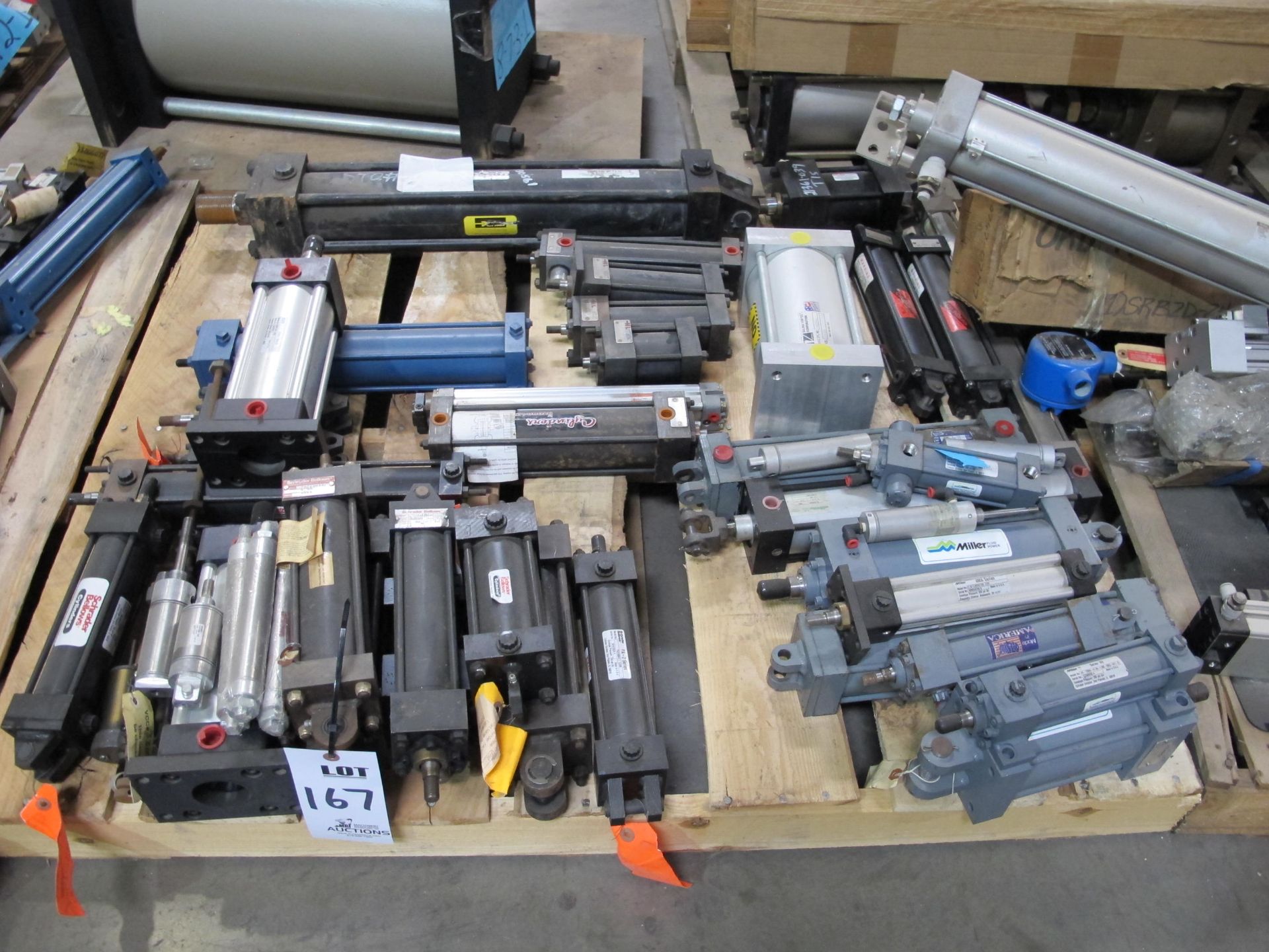 PALLET LOT TO INCLUDE BUT NOT LIMITED TO: MISC. PARKER, SCHRADER & BELLOWS, MILLER, VORTEX