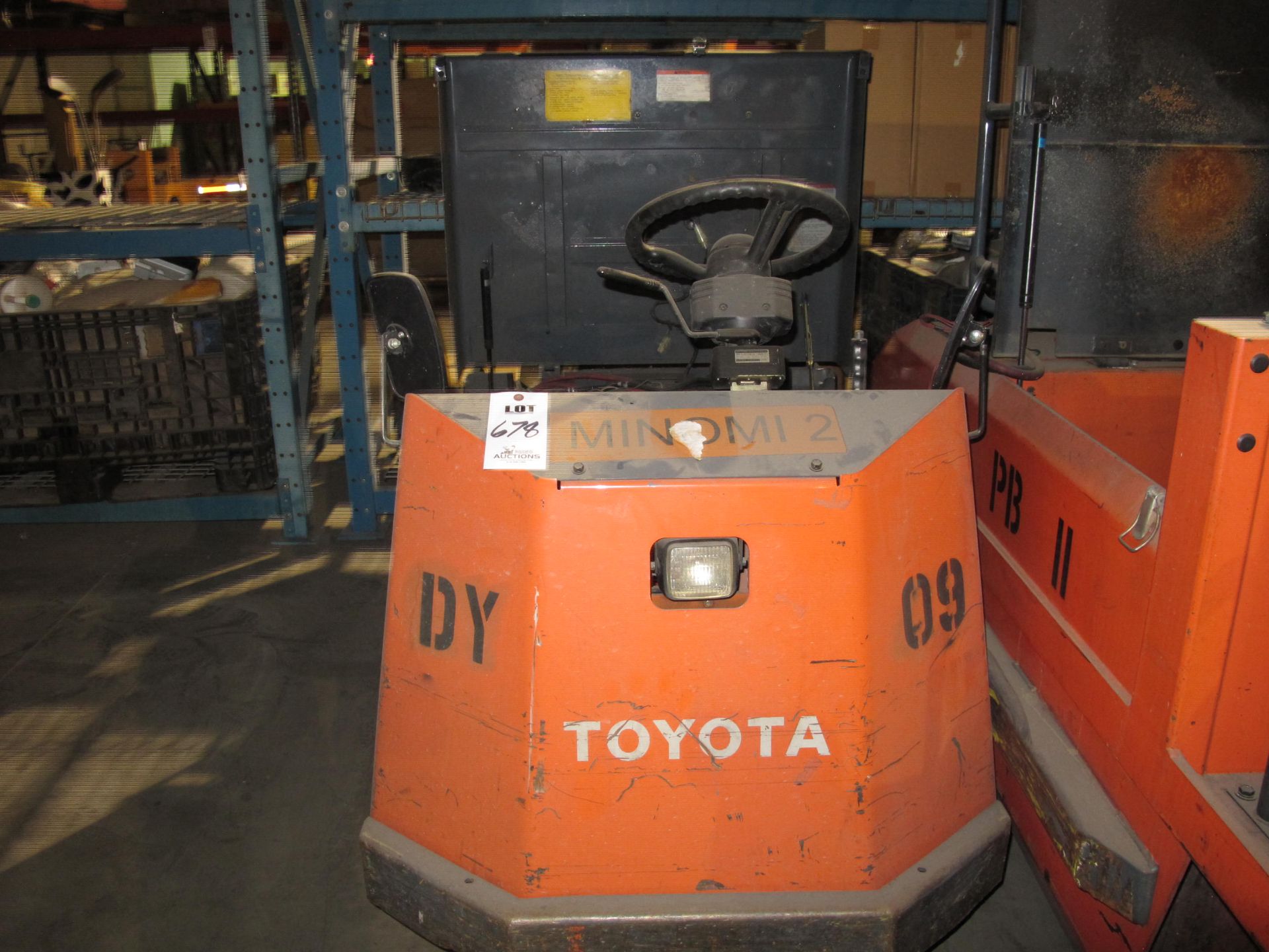 TOYOTA CBT4 ELECTRIC TOWING TUG TRACTOR CART CBT4-10040, *PLEASE NOTE: BATTERY NOT INCLUDED* **