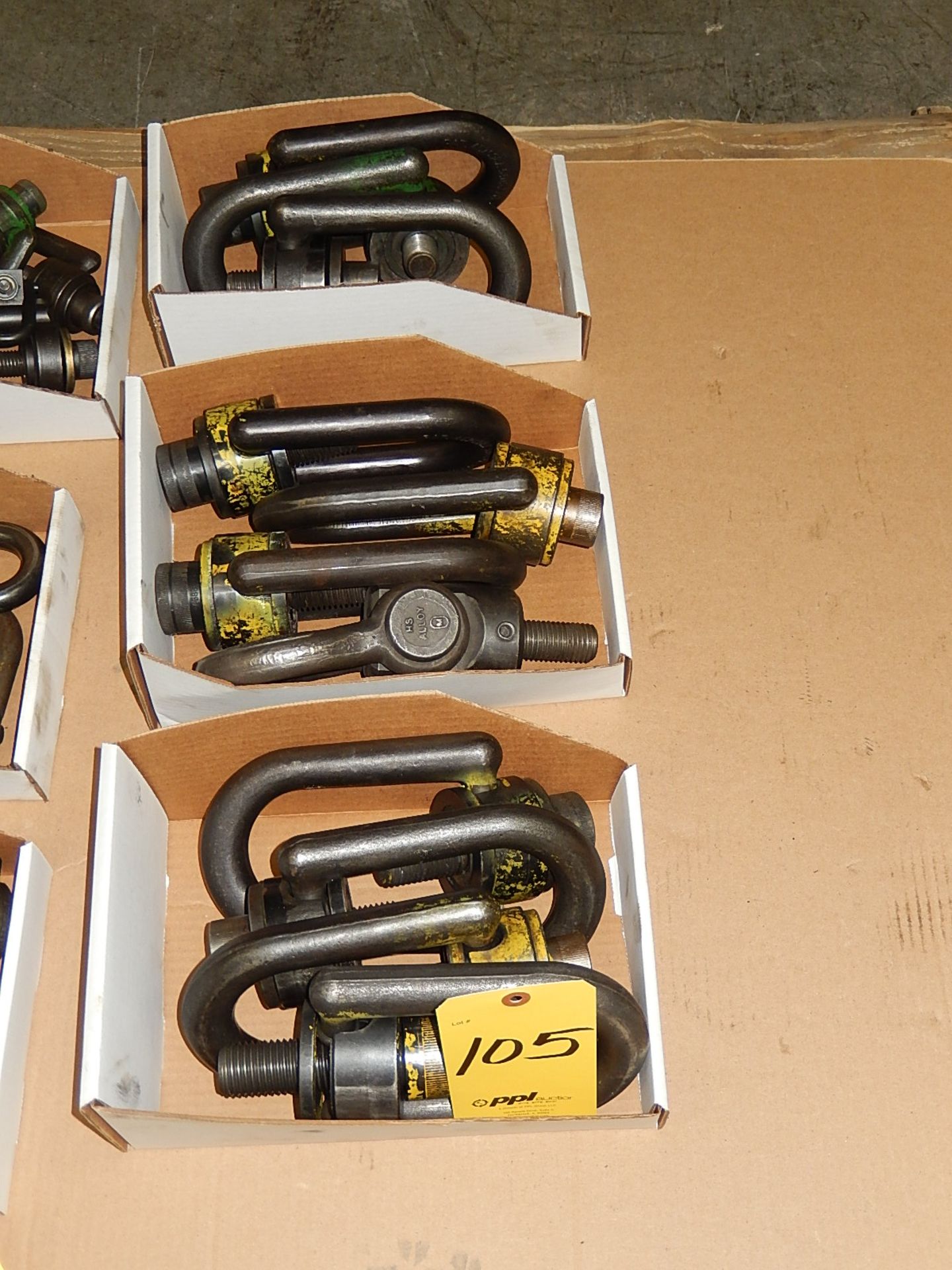 ASSORTED SHACKLES IN (3) BOXES